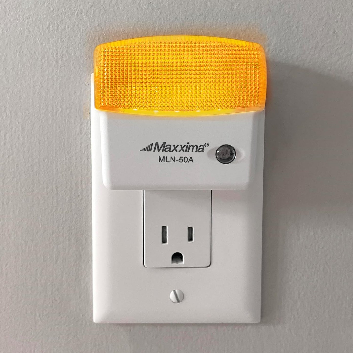 Maxxima LED Night Light with Dusk to Dawn Sensor - Featuring 25 Lumens, Plug In, Ideal for Bedrooms, Bathrooms, Basements, Hallways, and Senior Living, Amber Light - 2 Pack