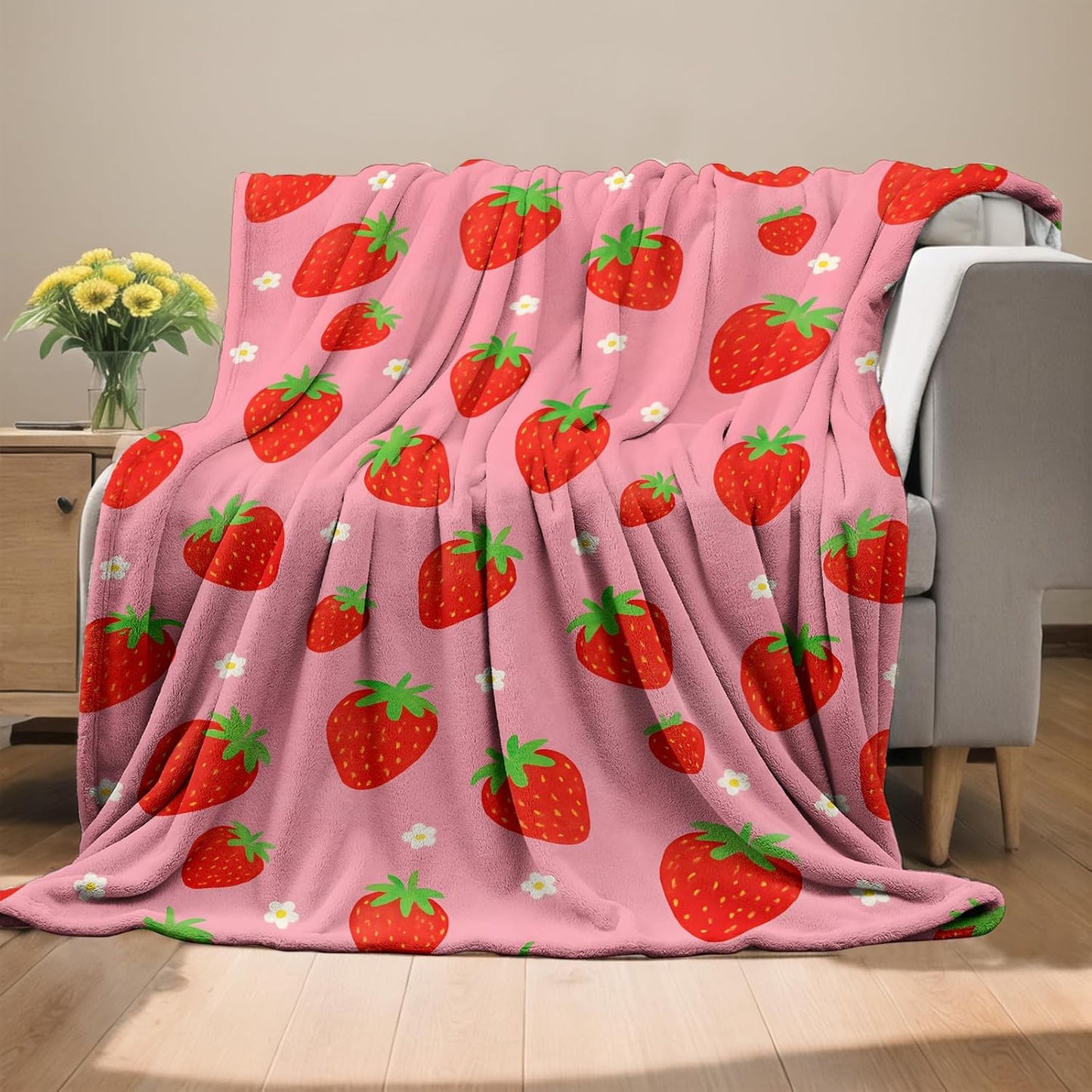 ZNHP Cute Strawberry Blanket, Fruit Pattern Flannel Throw, Soft Cozy Lightweight Throws Blankets for Women Kids Girls, Cartoon Playful Home Decor for Sofa Couch Bedroom Home, 60x50 Inch