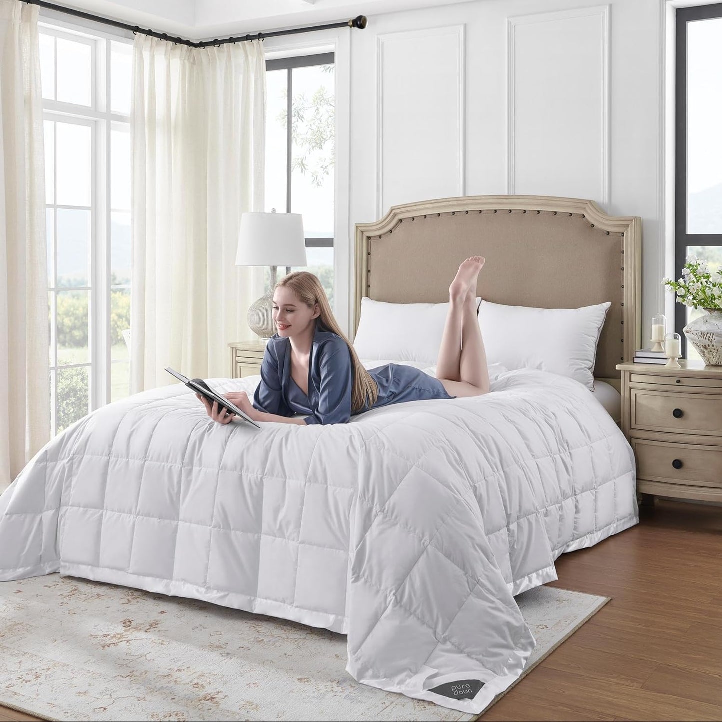 puredown® Blankets Queen Size - Soft Lightweight Down Blanket for Bed, Cozy Warm Luxury Bed Blanket with Satin Trim, White (90"X90")