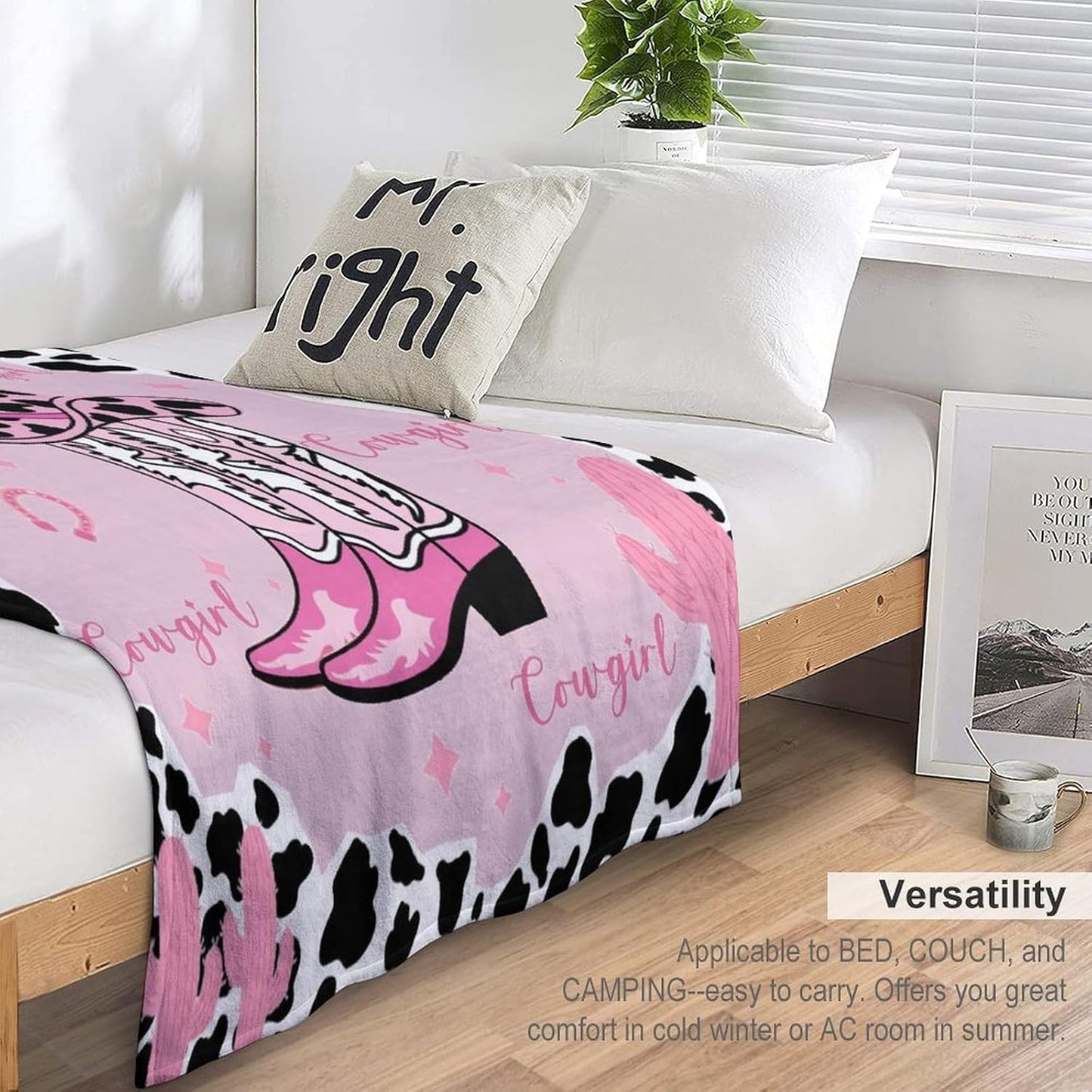 Western Cowgirl Blanket Pink Cowboy Hat Boots Cactus Black White Cow Printed Soft Cozy Lightweight Throw Blanket for Kids Girls Women Bedroom Living Room Dorm Chair Sofa Travel 40x50in