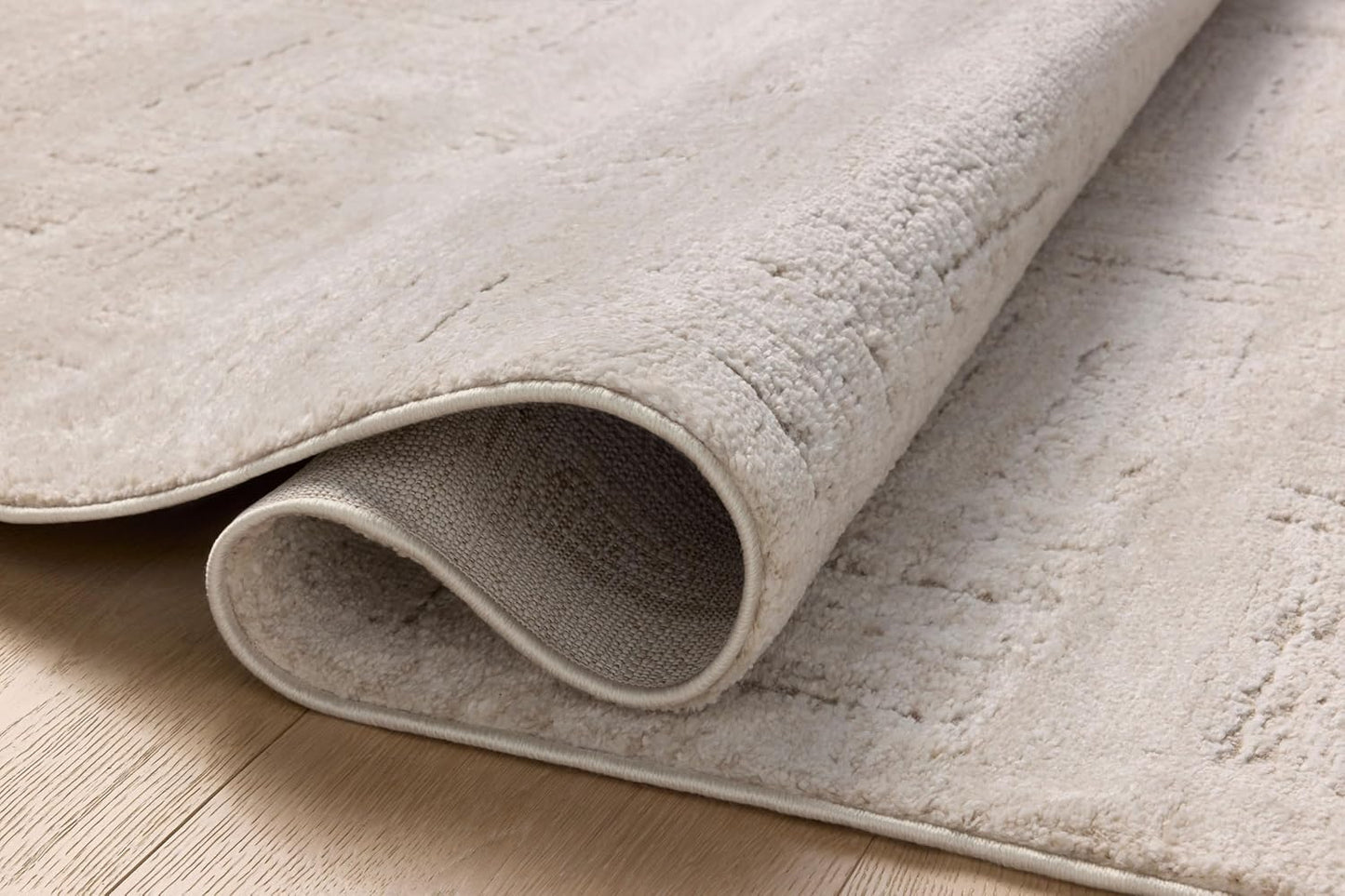 Loloi Amber Lewis Monty Collection MOT-01 Ivory/Taupe 4'-0" x 6'-0", .50" Pile Height, Accent Rug