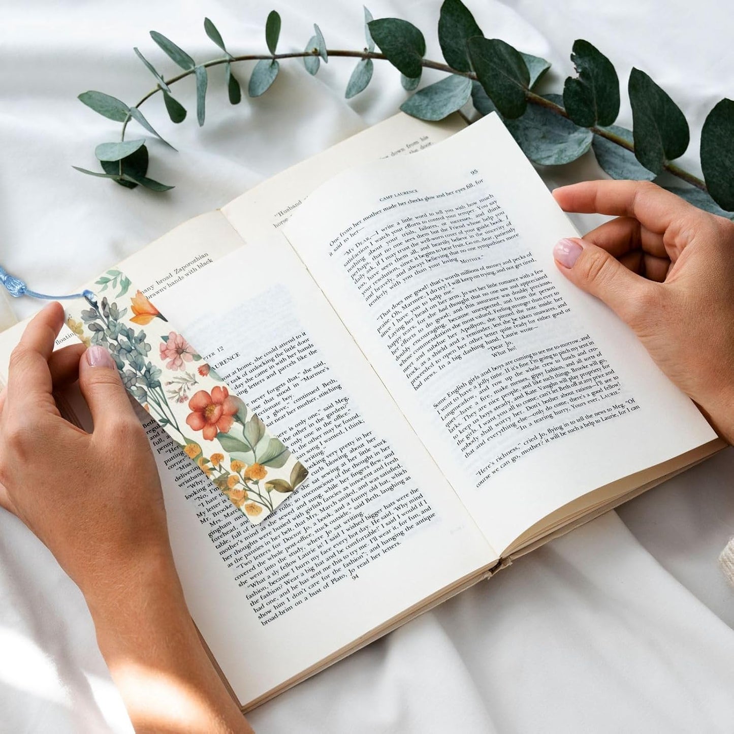 Flower Branches and Leaves Bookmarks Gifts for Women Men, Wooden Bookmarks for Book Lovers, Vintage Book Marks Ornaments with Tassel, Unique Personalized Reading Page Markers Sky Blue
