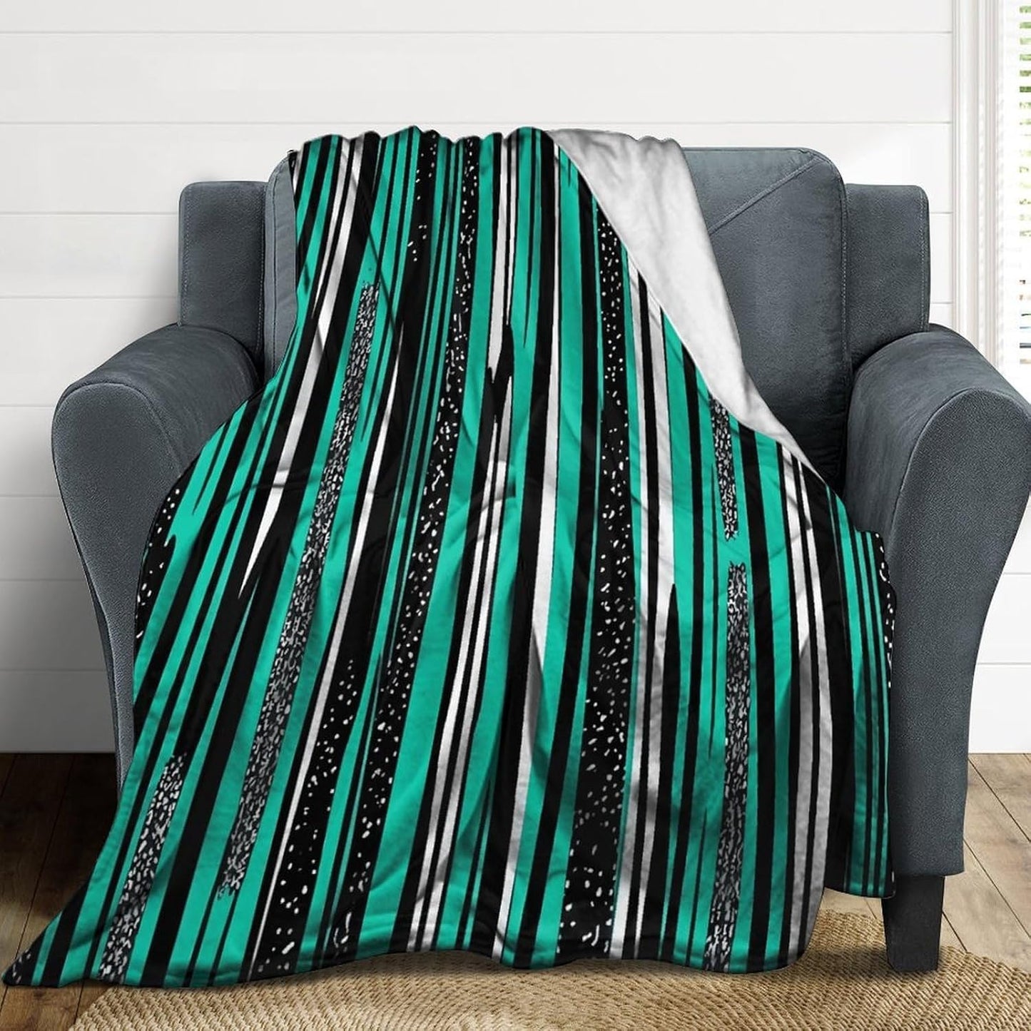 Striped Blue Throw Blanket for Couch Super Soft Warm Lightweight Throw Blankets Cozy Flannel Bed Blanket Cute Decorative Blankets for All Seasons Home Decor Gift 30"*40"（76 * 100cm）