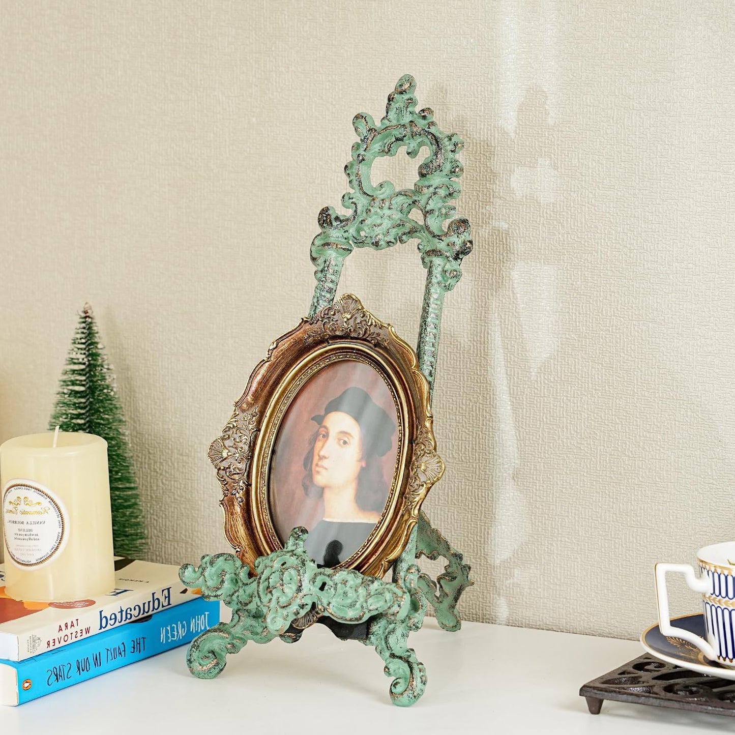 Sungmor Vintage Cast Iron Cookbook Stand, Small Ornate Easel Fleur De Lis Stand, 15.5" Tall Antique Green Table Top Display Holder for Recipe Book, Picture Frame, Plate, Home Kitchen Decor