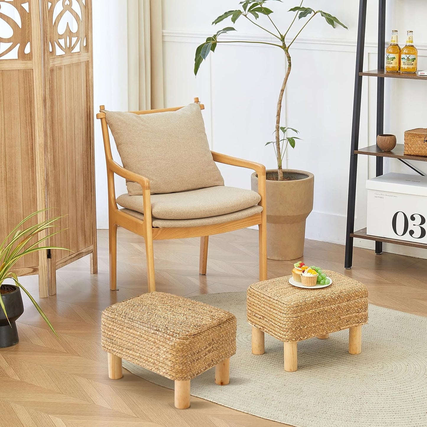 Ottoman Foot Stool Rectangular Footrest Natural Seagrass Footstool with Wooden Legs Hand Weave Multifunctional Modern Dressing Stool, Sofa Side Table for Bedroom for Living Room (Nature)