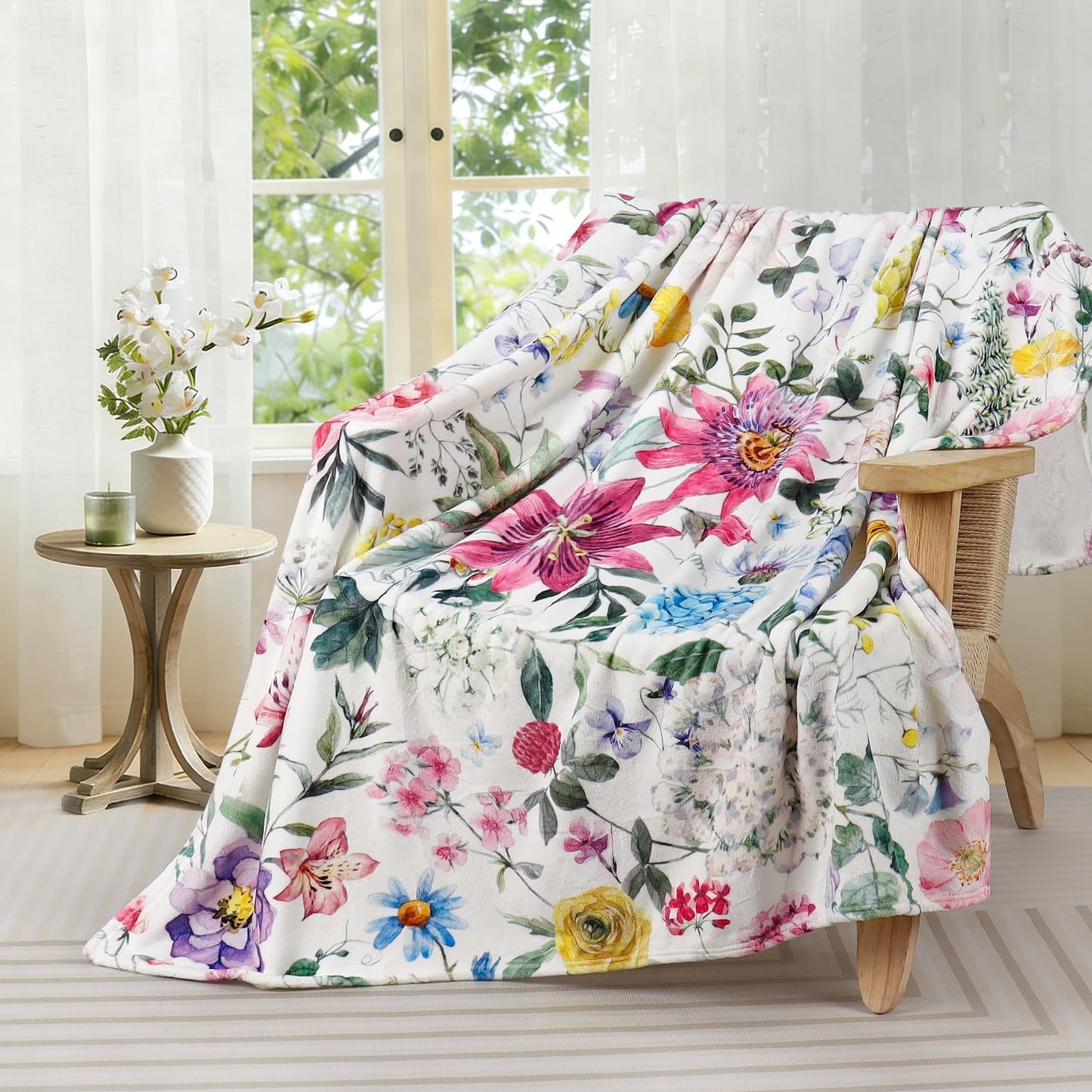 Floral Throw Blanket Colorful Wildflower Botanical Blanket Ultra Soft Flannel Fleece Throw Blankets Lightweight Cozy Fluffy Plush Blankets for Bed Couch 50"X60"