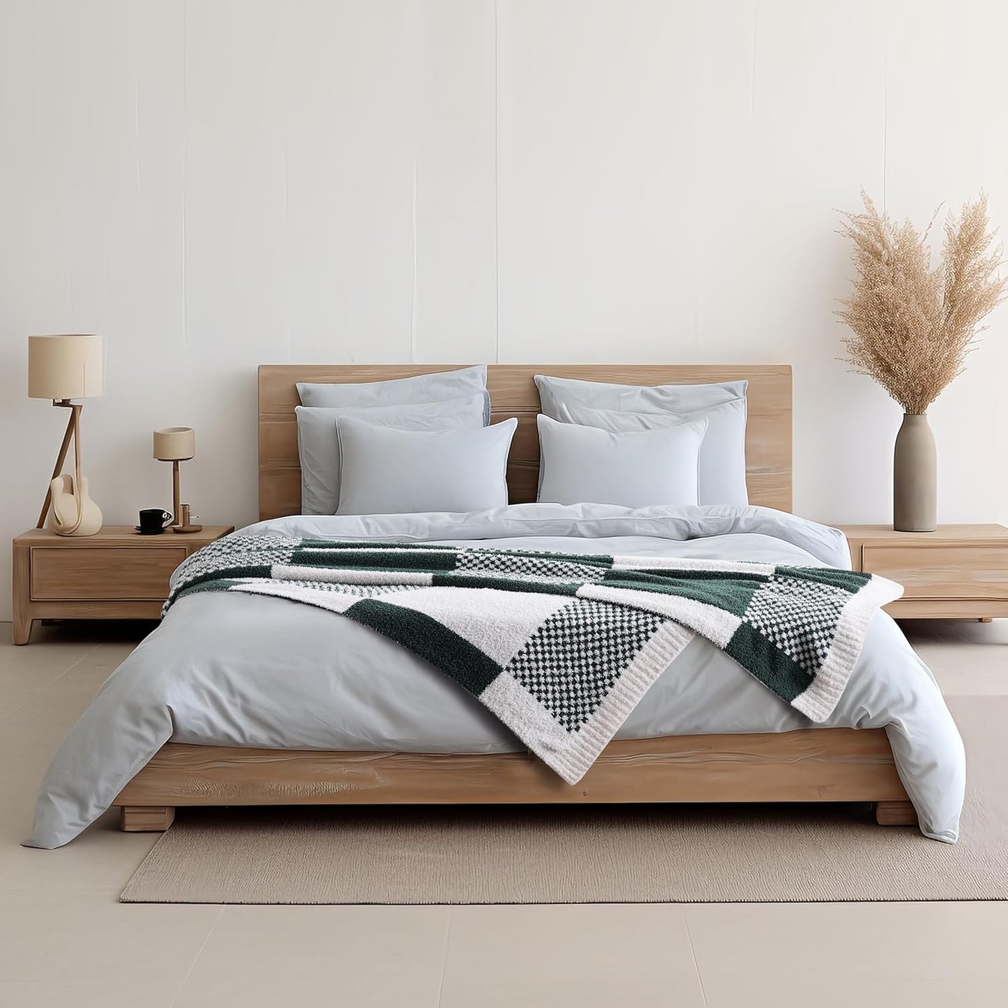 Green and White Checkered Throw Blanket Ultra Soft Cozy Checkerboard Winter Bed Blankets, Buffalo Plaid Reversible Throw Blankets Gift Wrapping for Christmas and Thanksgiving Day, 50x60 inches