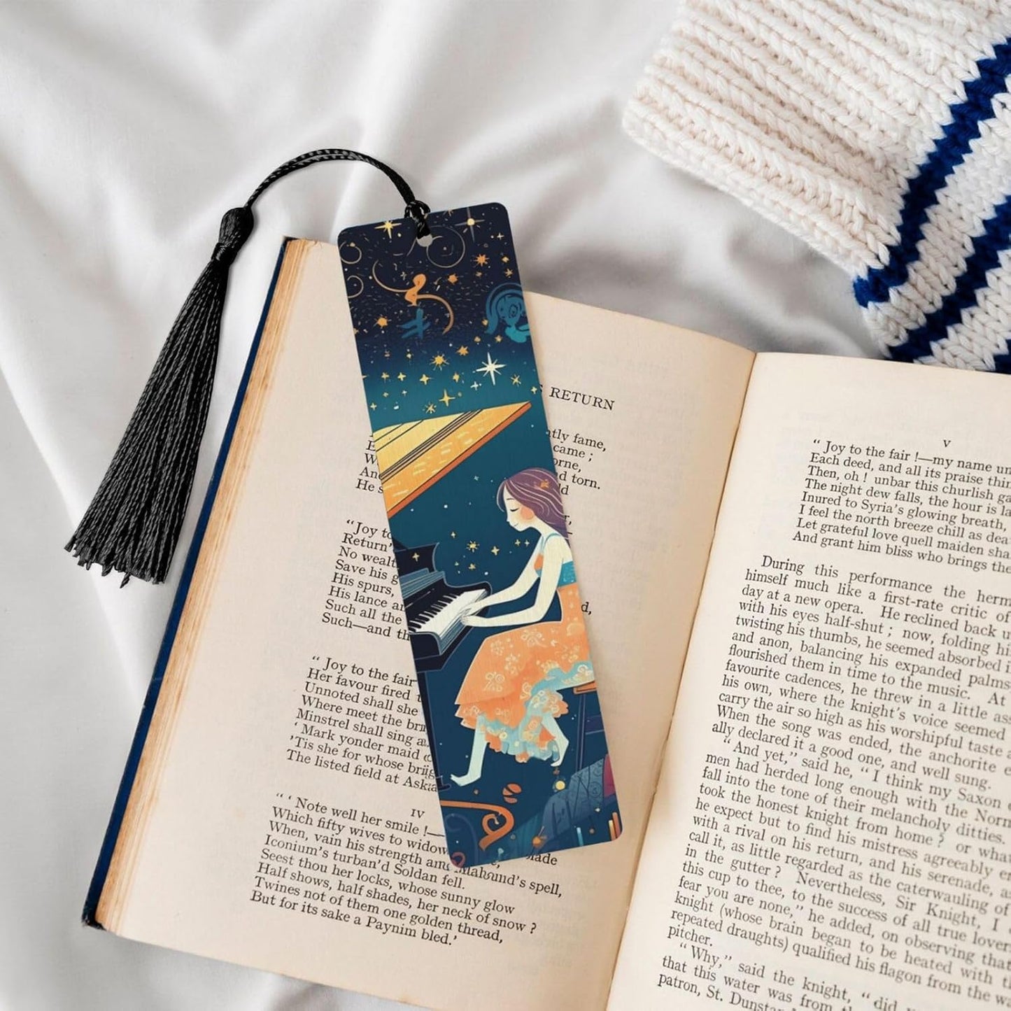 Women at Concert Bookmarks Gifts for Women Men, Wooden Bookmarks for Book Lovers, Vintage Book Marks Ornaments with Tassel, Unique Personalized Reading Page Markers Black
