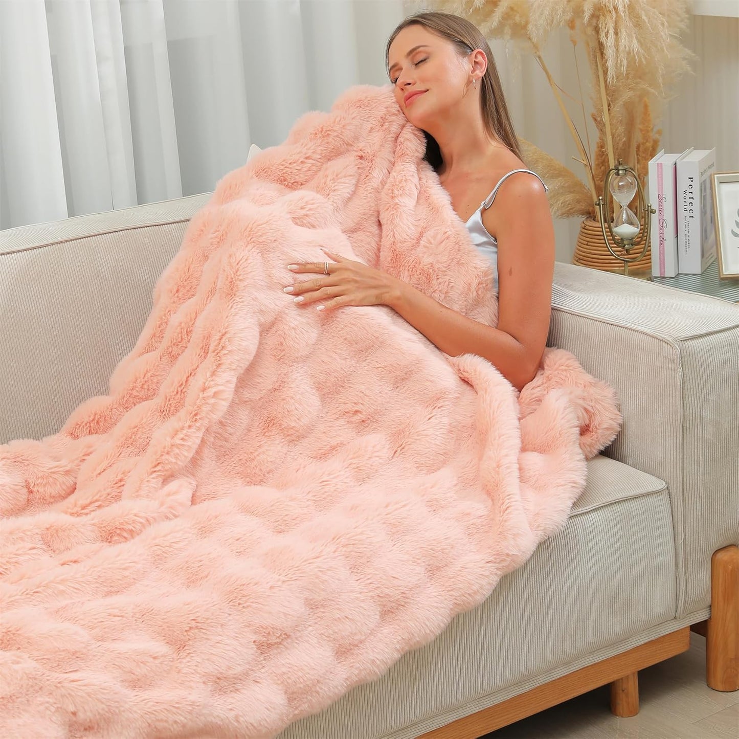 RYNGHIPY Faux Fur Bed Blankets Fluffy Warm Throw Blanket for Sofa Couch Soft Plush Decorative Blanket Thick and Heavy Cute Bubble Furry Blanket (Blush, 51''x63'')
