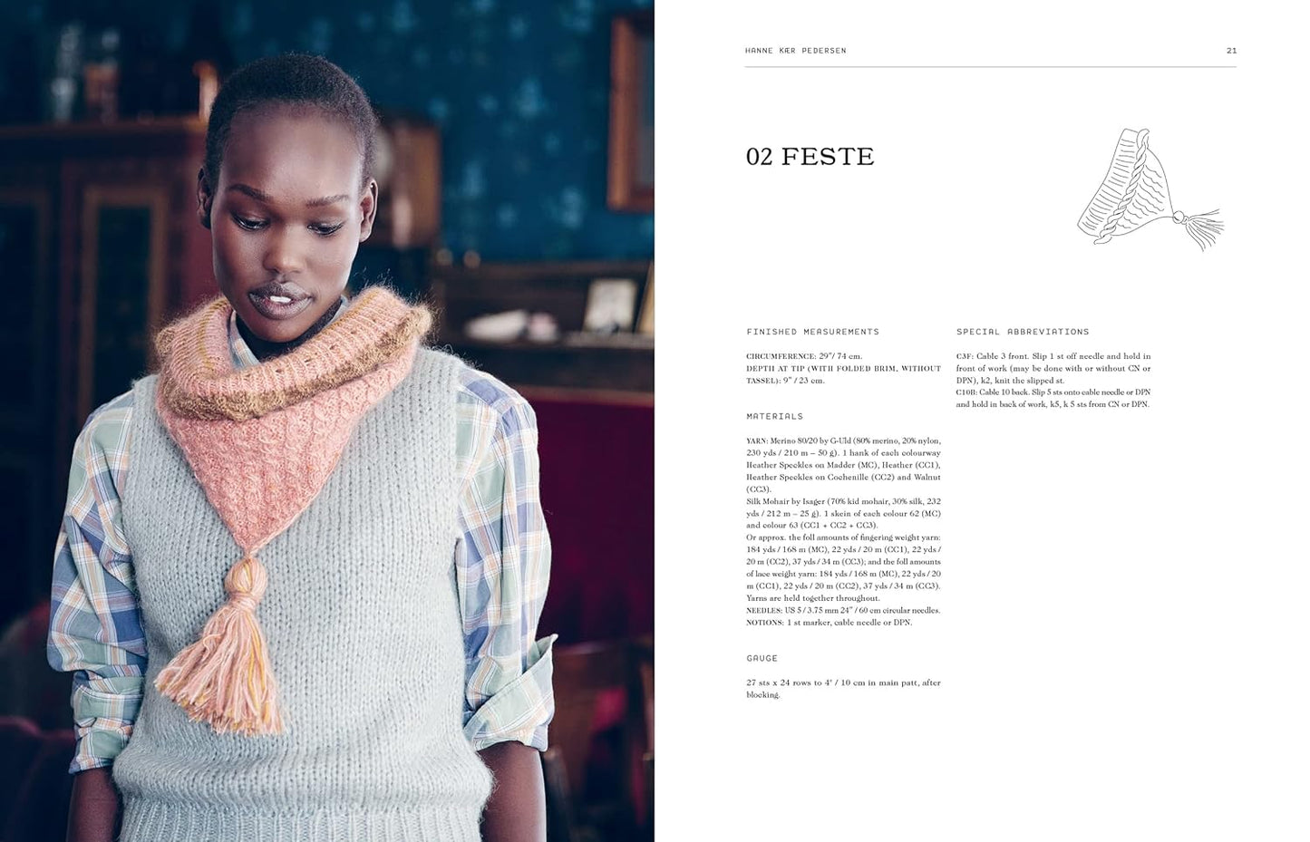 52 Weeks of Scarves: Beautiful Patterns for Year-round Knitting: Shawls. Wraps. Collars. Cowls.