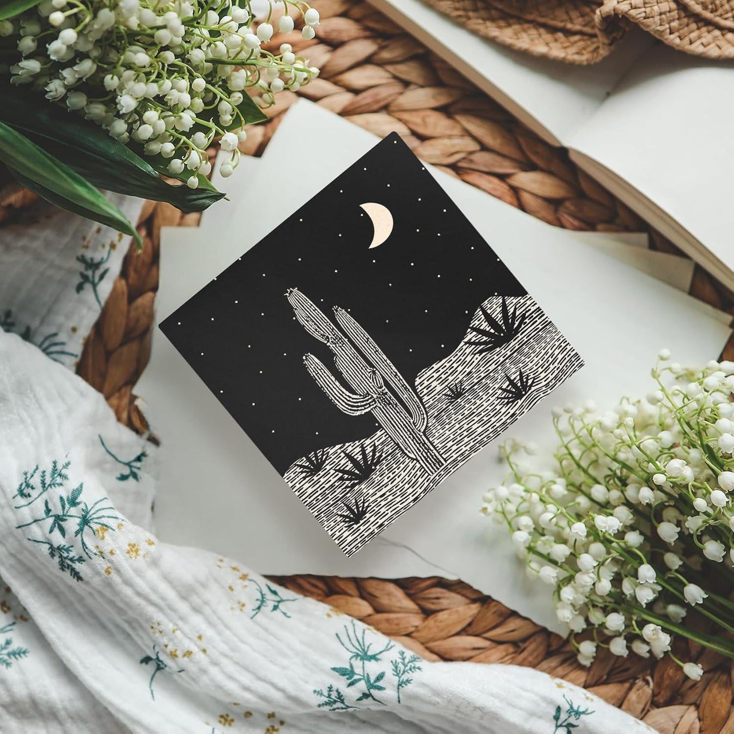 Black Western Cactus Wooden Box Sign Desk Decor, Western Shelf Decor, Farmhouse Desert Decorative Signs for Bedroom Living Room, Mid Century Southwest Home Shelf Desk Decor 5x5 Inch