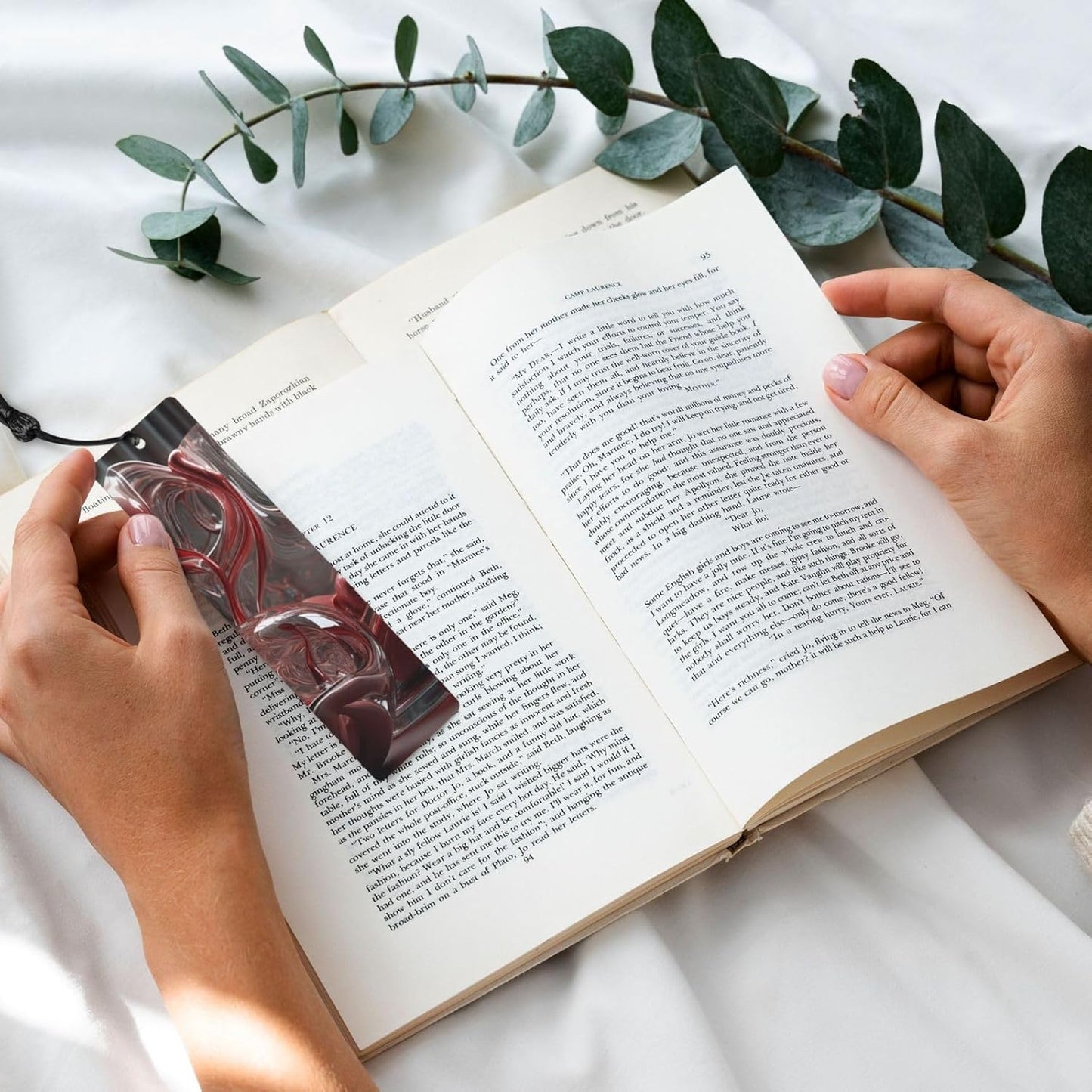 Modern Style Sculpture Bookmarks Gifts for Women Men, Wooden Bookmarks for Book Lovers, Vintage Book Marks Ornaments with Tassel, Unique Personalized Reading Page Markers Black