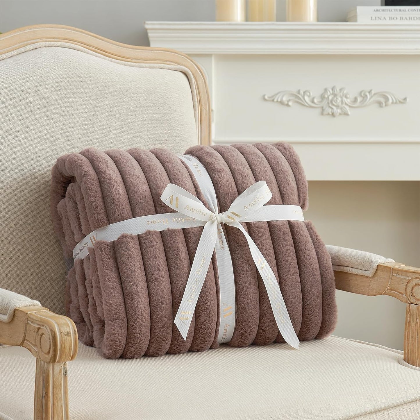 Amélie Home Faux Fur Throw Blanket for Couch, Cozy Fuzzy Fluffy Fur Luxurious Soft Striped Plush Gift Blankets for Family Sofa Chair Bedroom, 55"x70", Light Coffee