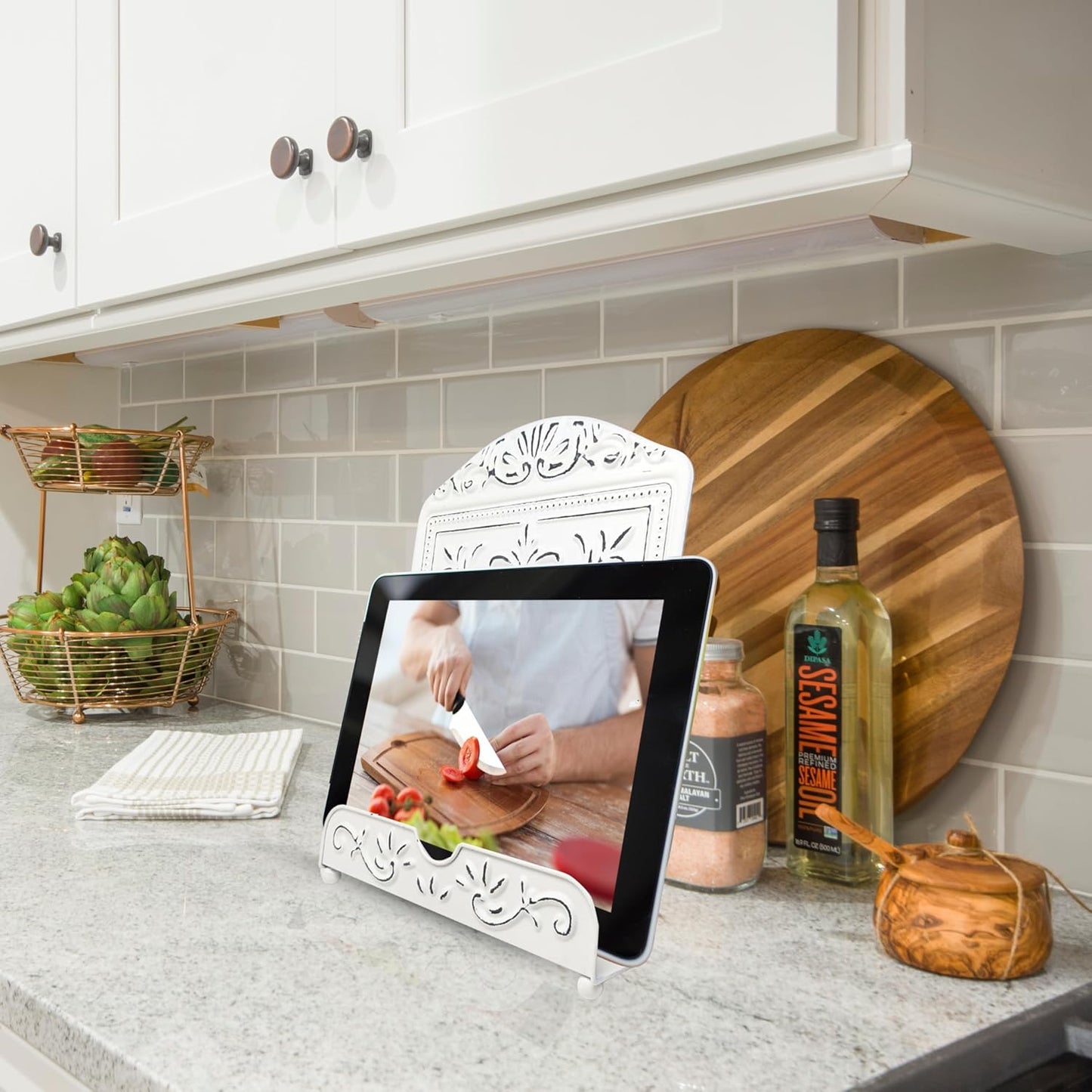 Metal Recipe Book Stand – White Ornate Cookbook Holder with Floral Design – Distressed Vintage-Style Decorative Easel for Kitchen, Farmhouse Decor, Counter Display – Great Gift for Moms & Cooks