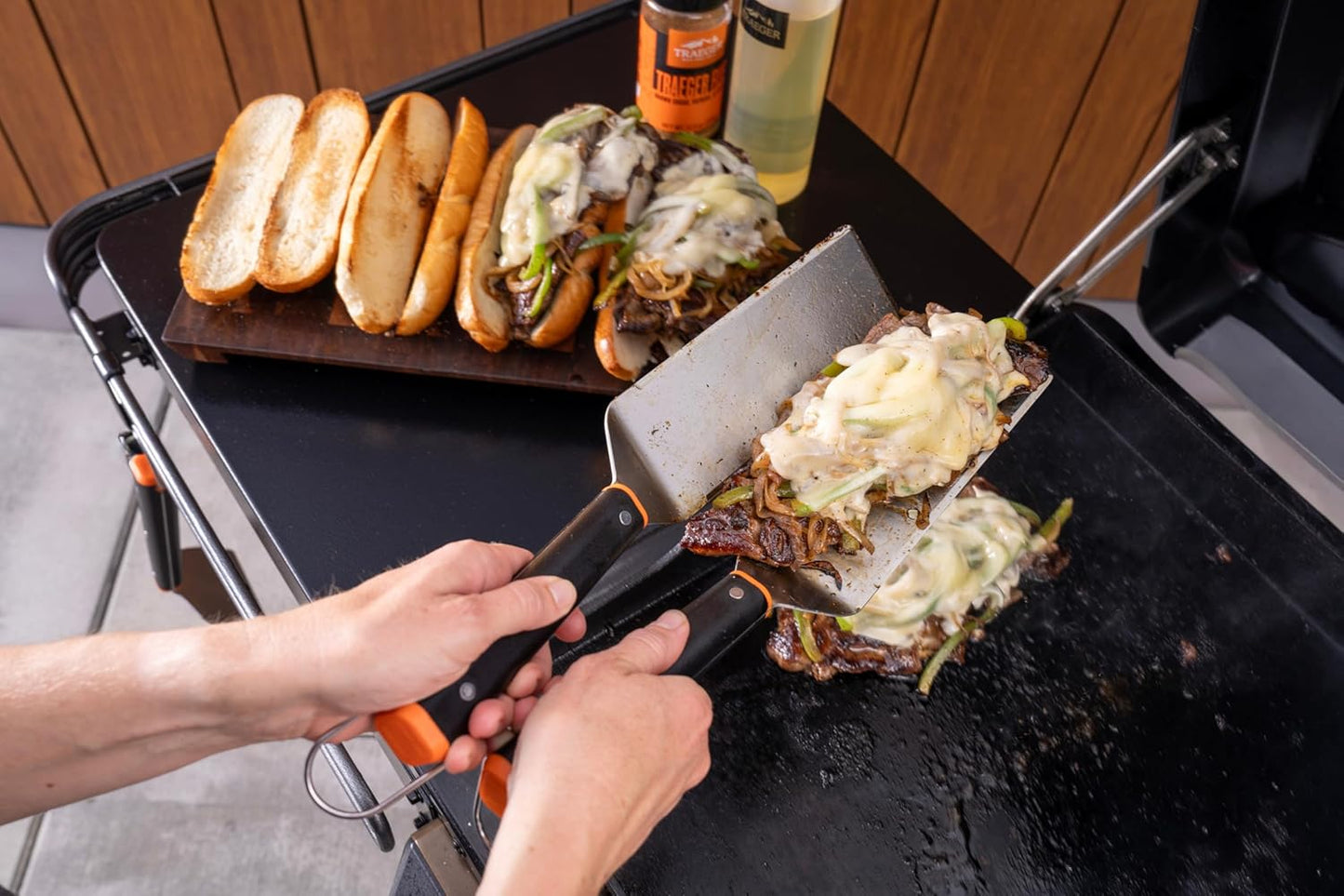 Traeger Grills Flat Top Grill Essentials Kit – 2 Spatulas, Scraper & Squeeze Bottle | Complete Griddle Tool Set for Smash Burgers, Frying & More
