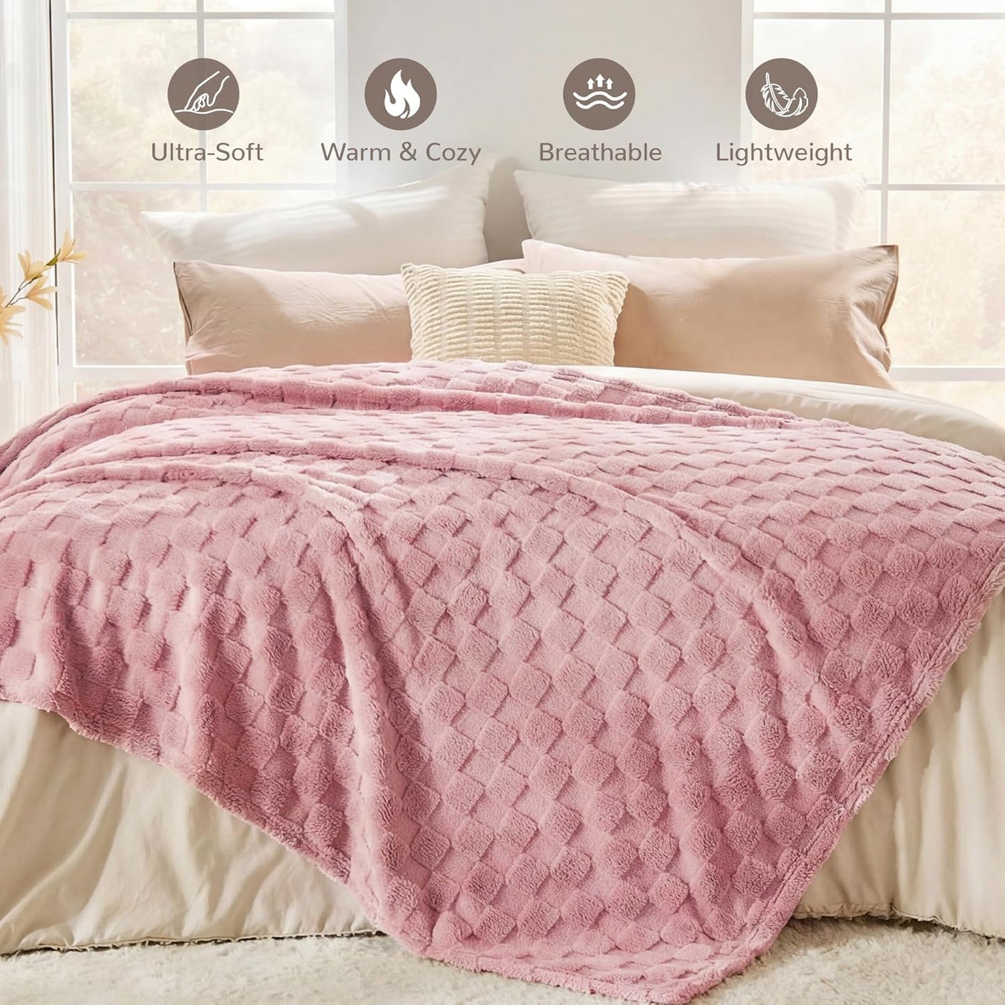 Pink Checkered Fleece Throw Blanket for Couch, 320GSM Super Soft Cozy Blanket for Home Decor, Perfect Cozy Gifts for Women Men Gifts, Lightweight All Season Couch Blanket, 50x60 Inches