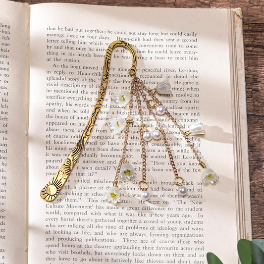 Flower Metal Bookmark Gifts - Charm Gold Floral Book Marks Y2k Beads Aesthetic Page Marker Reading Lovers Women Girls Bookish Friends Birthday Students Teachers School Office Accessories