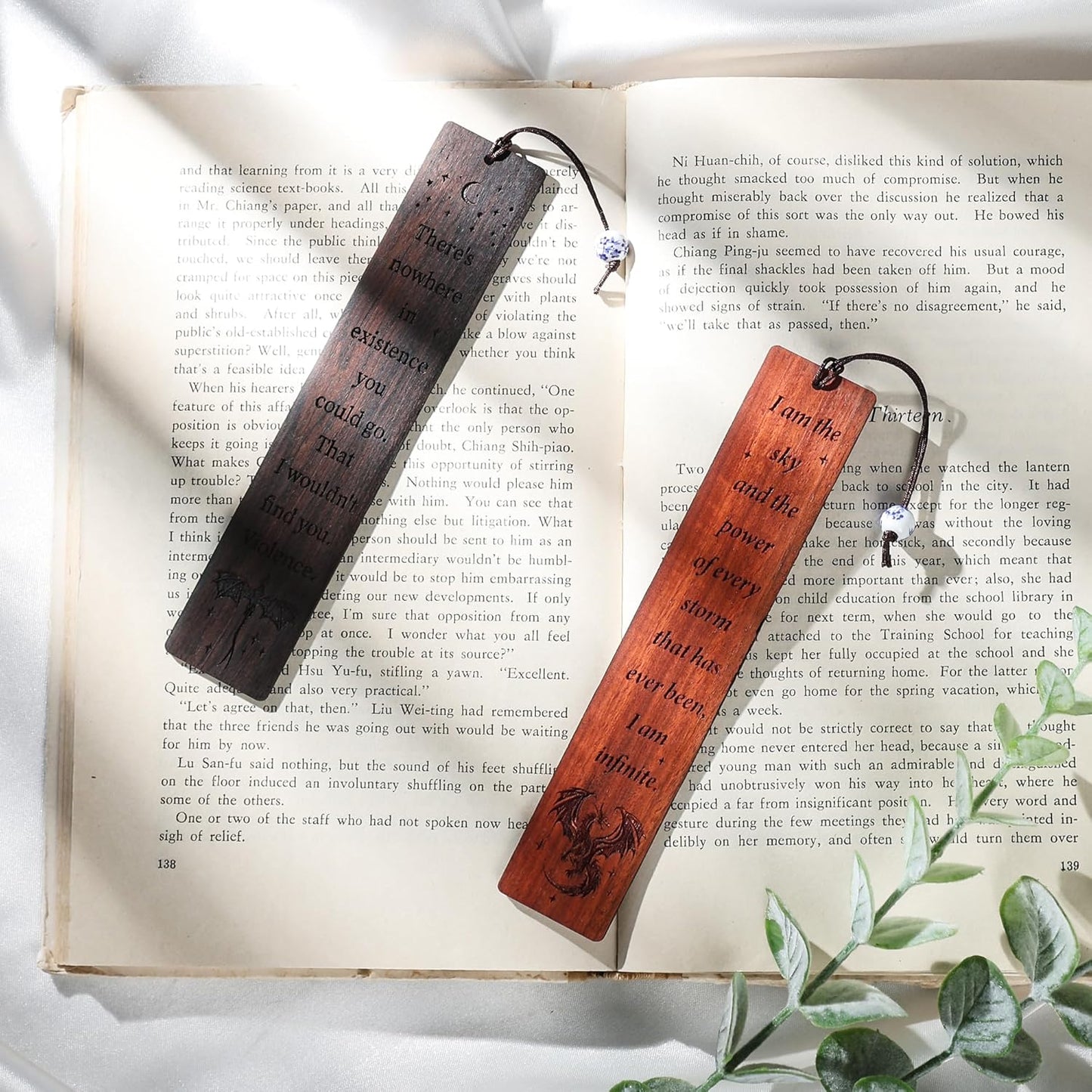 Dragon Wooden Bookmark Gifts - 2 Pcs Fantasy Fourth Bookmarks for Men Book Lovers Novel Fans Adults Kids Cool Wing Page Markers School Reading Accessories Bookish Gift for Birthday Graduation