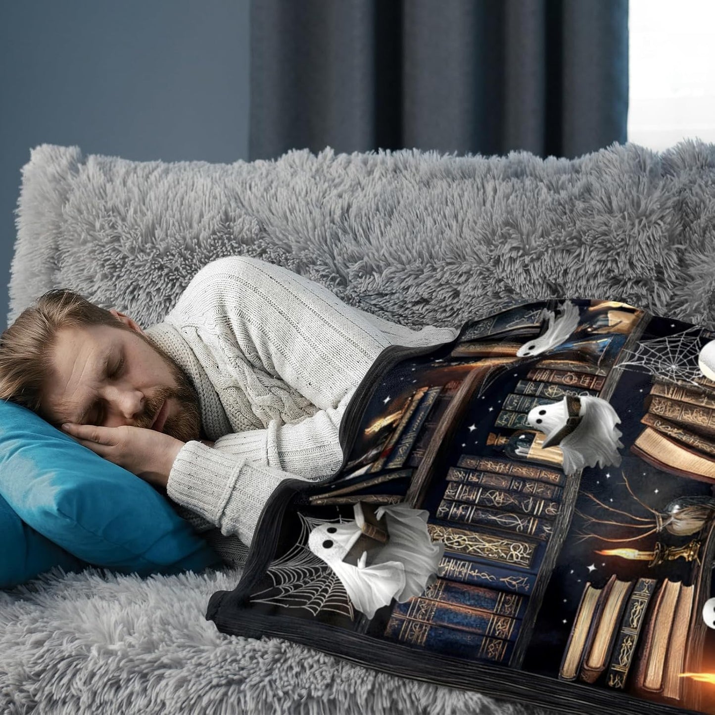 Halloween Throw Blanket Funny Cute Ghost Blankets Black and White Horror Ghost Reading A Book Warm Cozy Soft Flannel Fleece Blanket for Kids Adults Couch Bed Sofa Travel Camping All Season 40"X60"