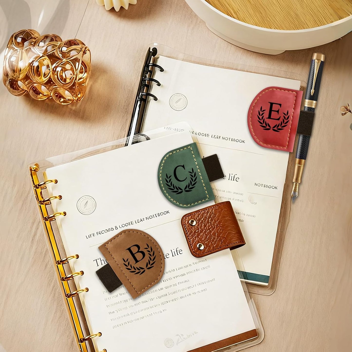 Personalized Bygone Mark Bookmark with Pen Holder, Magnetic Bookmarks with Vintage 26 Letters, Engraving Leather Magnetic Pen Holder Bookmark for Women Book Lovers Gifts (Red, A)