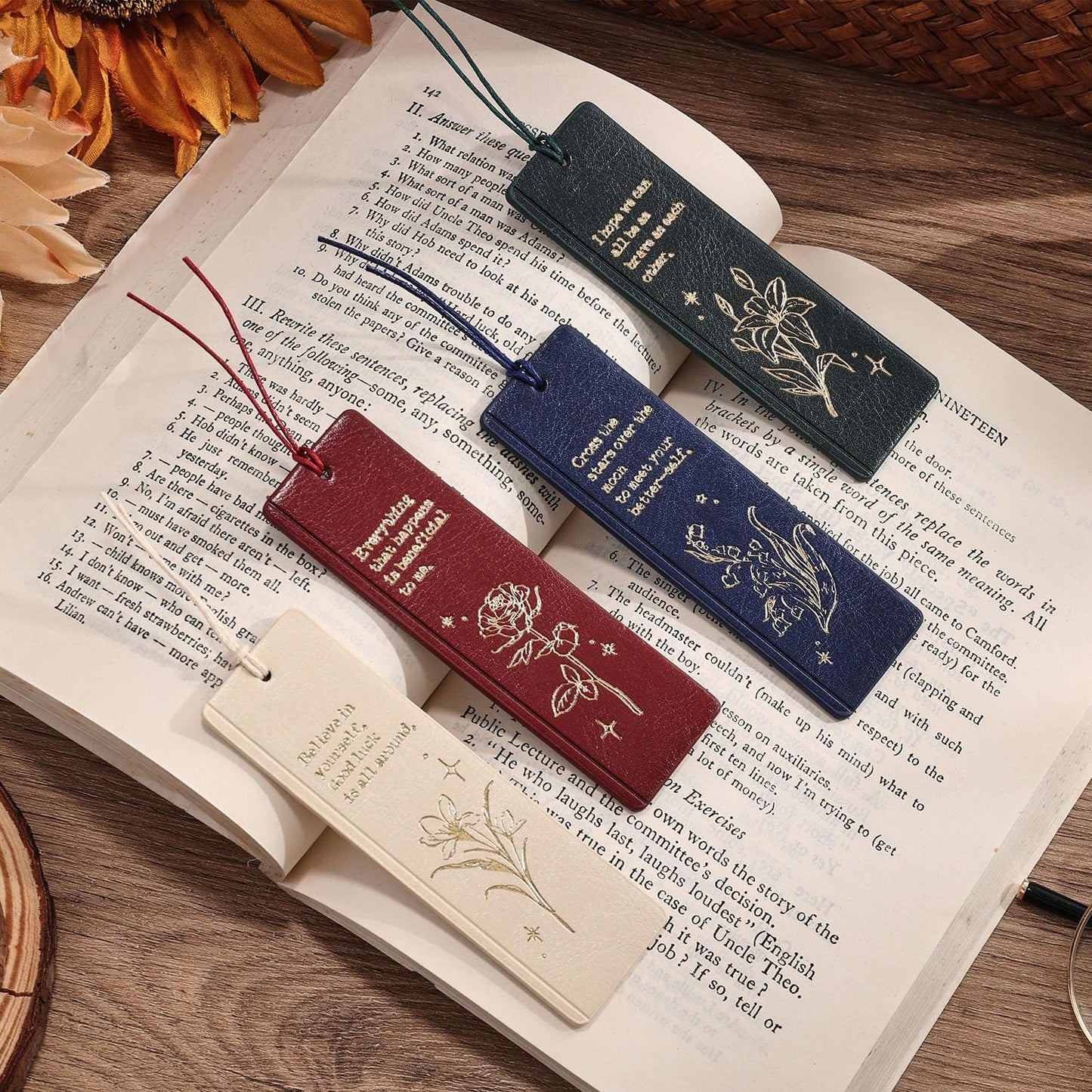 4 PCS Vintage Leather Bookmarks with Gift Box for Women, Personalized PU Book Marks for Reading Women,Book Marks for Teachers Students School Office Home Supplies