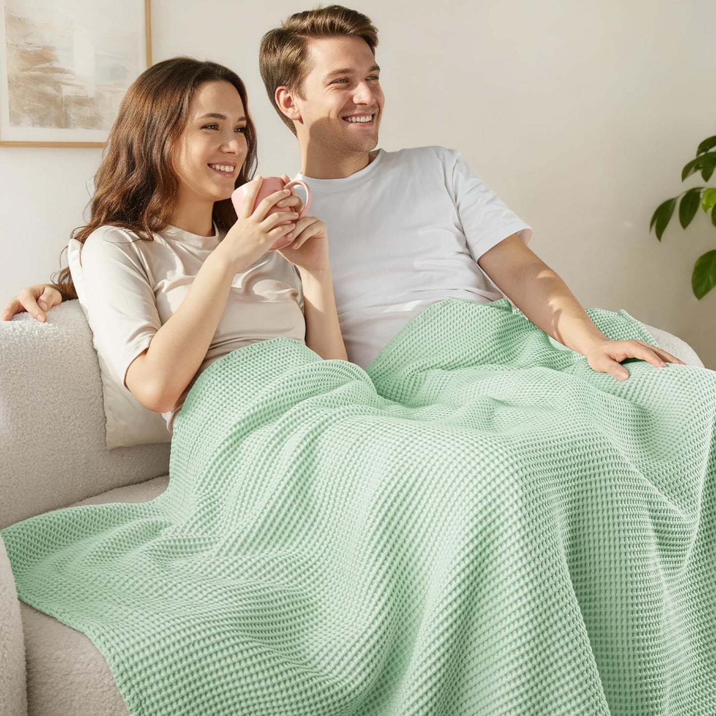 Exclusivo Mezcla 100% Cotton Waffle Weave Blanket King Size, Soft, Lightweight and Breathable Muslin Gauze Blanket for Bed, All Season, 90"x104", Sage Green