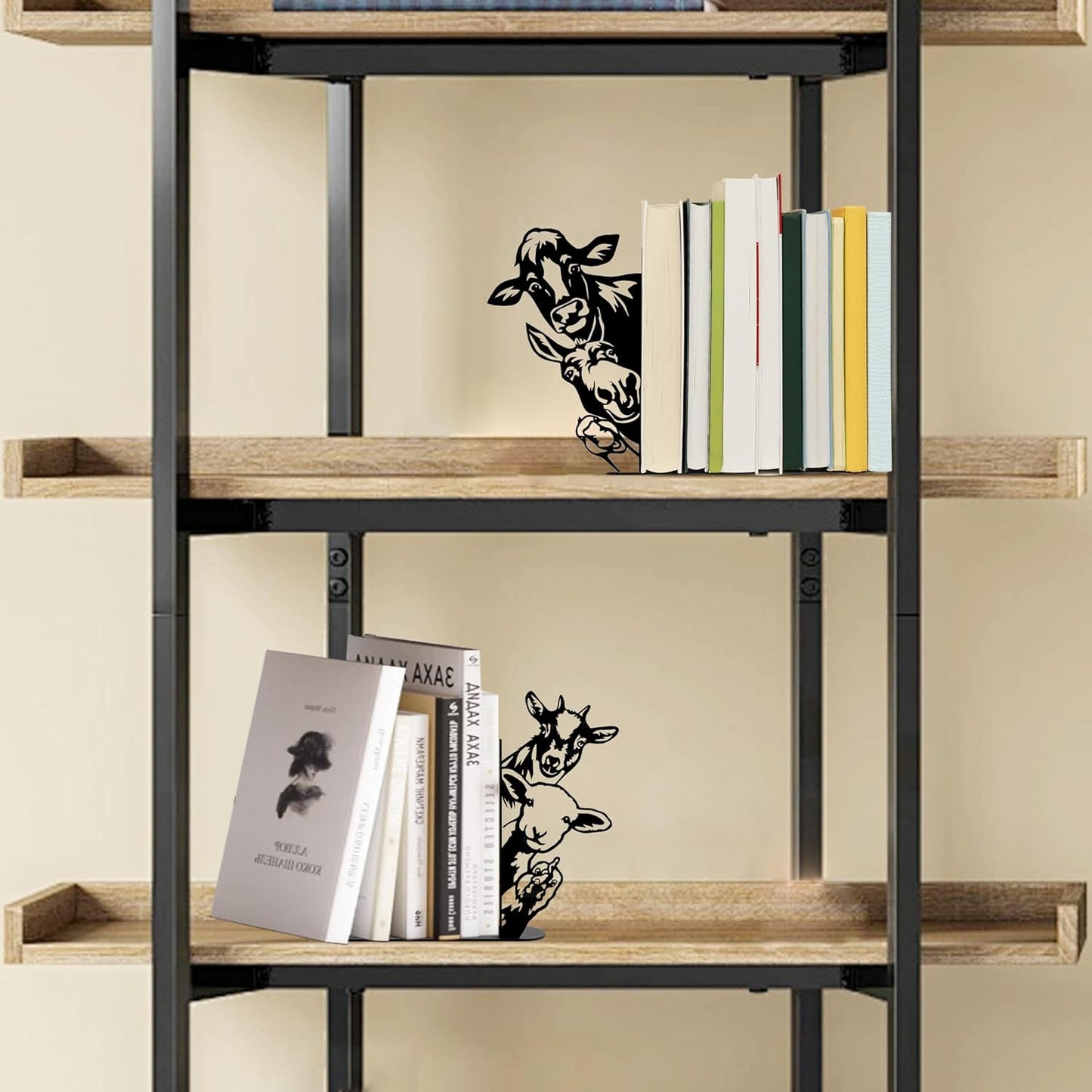 Ecqizer Metal Farmhouse Peeking Animals Bookend, Unique Decorative Book Ends for Shelves, Cute Bookshelf Decor, Bookshelf Decorative Objects for Home Office Desk Bookshelf Decor, Black