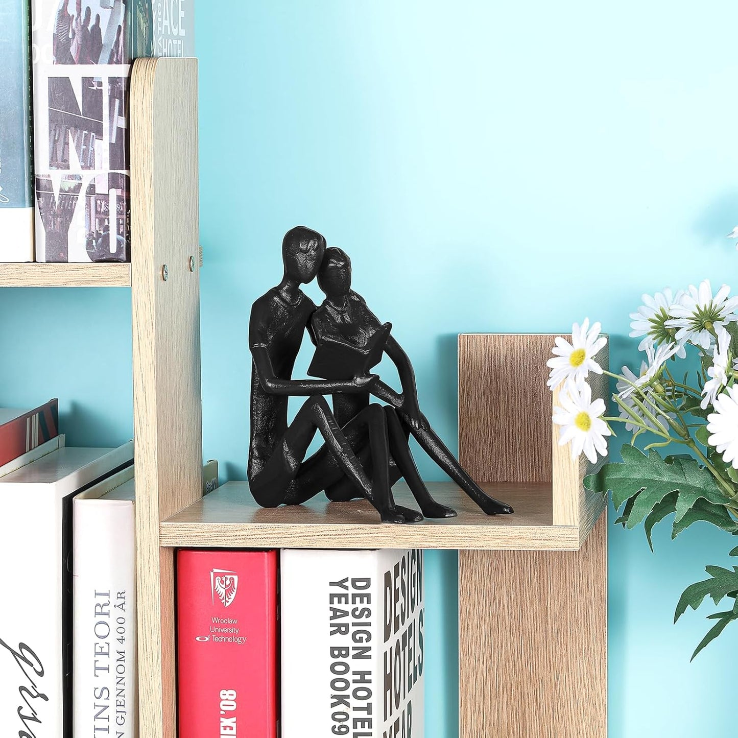 Gift for Wedding Anniversary | Romantic Reading Couple Bookshelf Décor | Couple Sculptures Statue Cast Iron Romantic Bookend | Reading Metal Figurine for Office Bookshelf