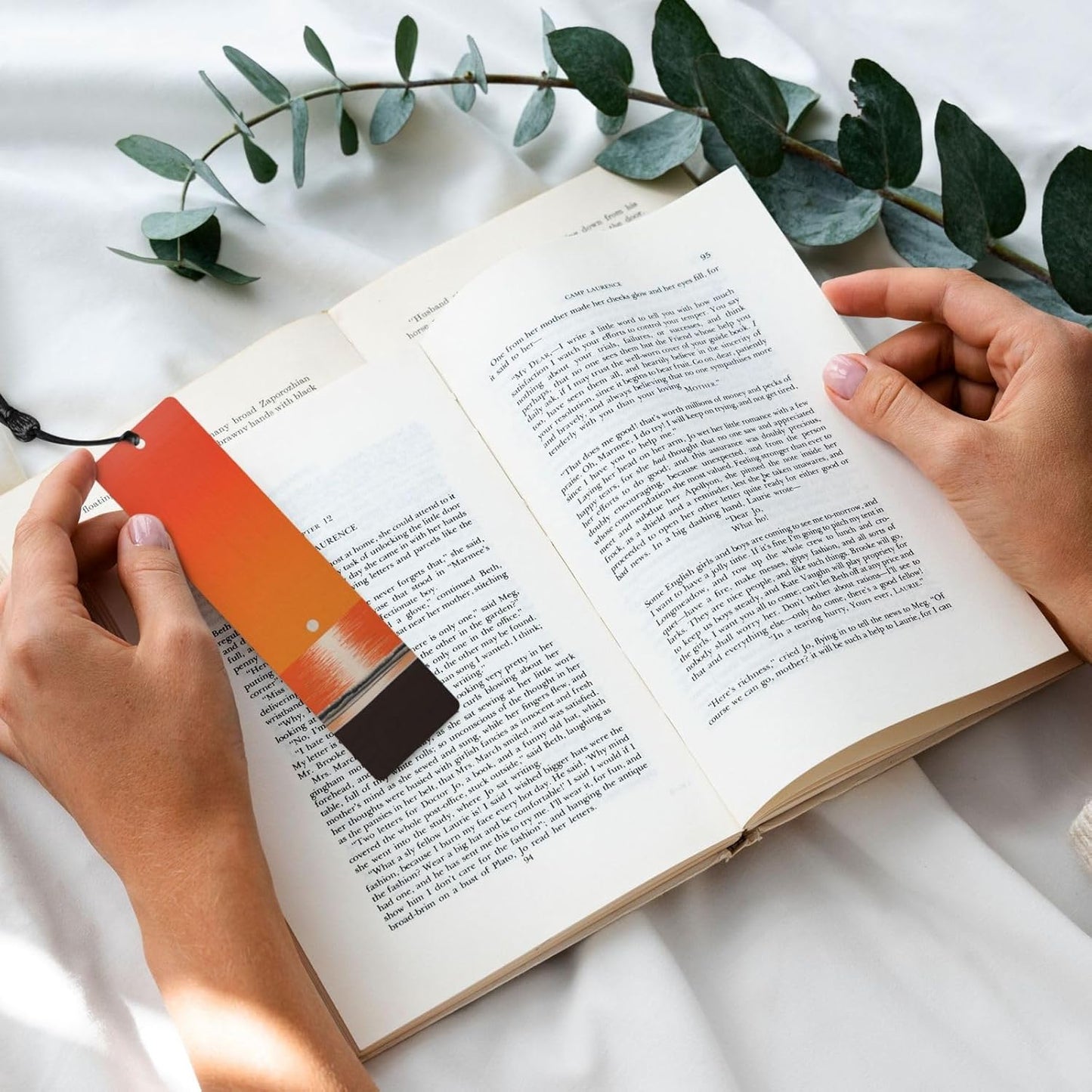Sunset Over Water Bookmarks Gifts for Women Men, Wooden Bookmarks for Book Lovers, Vintage Book Marks Ornaments with Tassel, Unique Personalized Reading Page Markers Black