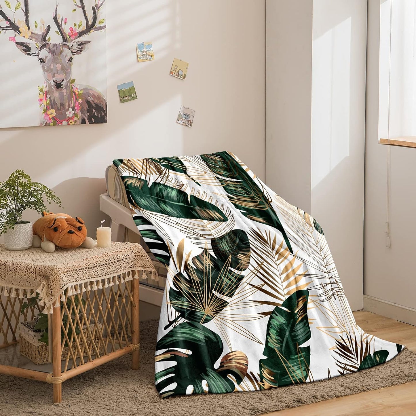 Bedbay Palm Tree Throw Blanket Tropical Bedding Green Gold Palm Leaf Pattern Soft Lightweight Plush Fuzzy Throw Blanket for Couch Flannel Blanket Twin Size for Girls Boys (Leaf, Twin(60"x80"))