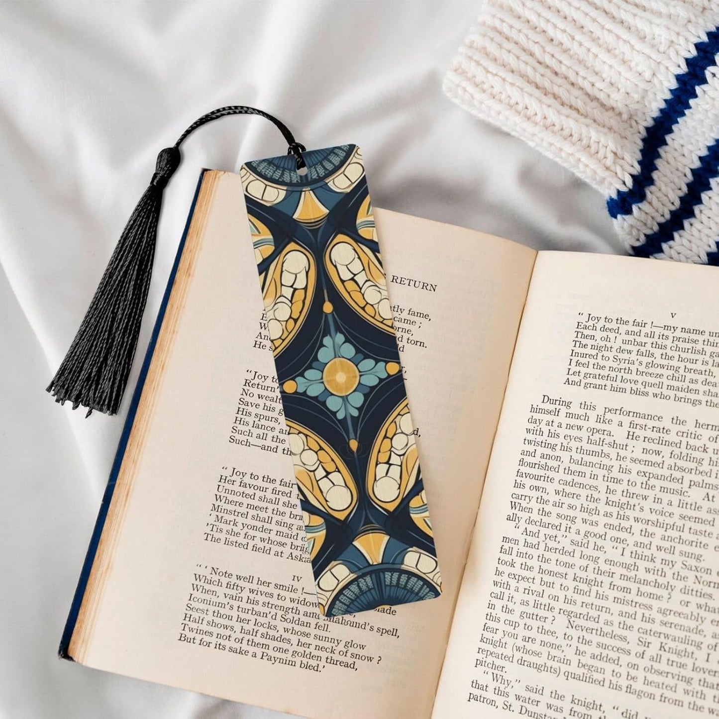 Oblate Pattern Bookmarks Gifts for Women Men, Wooden Bookmarks for Book Lovers, Vintage Book Marks Ornaments with Tassel, Unique Personalized Reading Page Markers Black