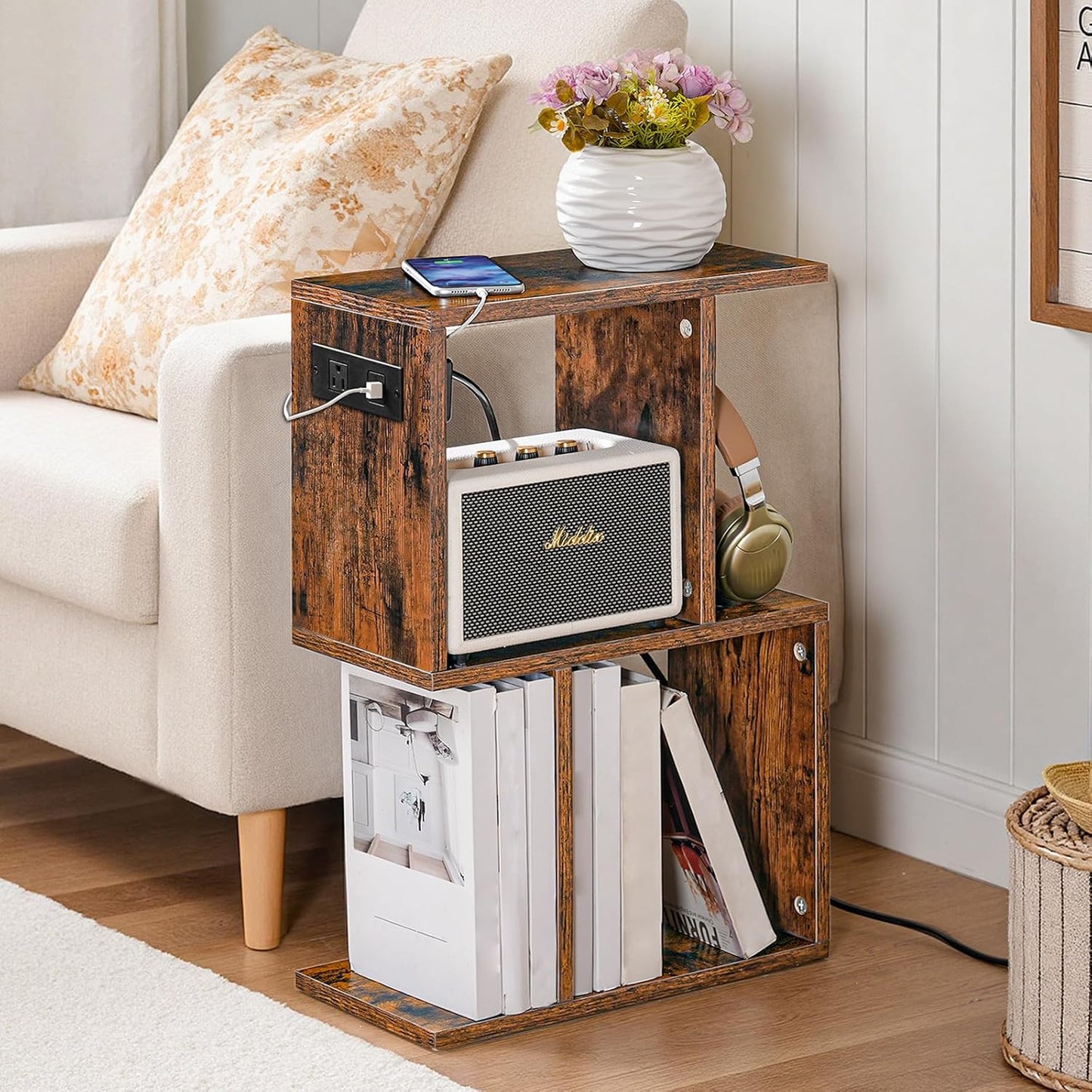HOOBRO Narrow Side Table with Charging Station, S-Shaped Slim End Table Geometric Bookshelf, with Open Storage, for Small Space, Living Room, Bedroom, Rustic Brown FG137UBZ01