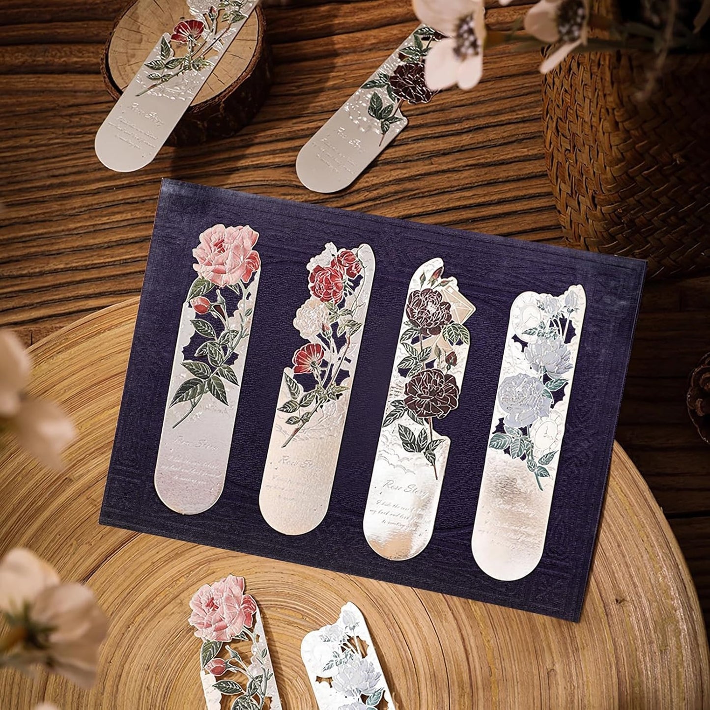 Snycler 4PCS Romantic Flower Hollow Metal Bookmarks - Elegant Book Clips & Clasps for Reading, Exquisite Design, ExquisiteGift for Book Lovers（Romantic-2）
