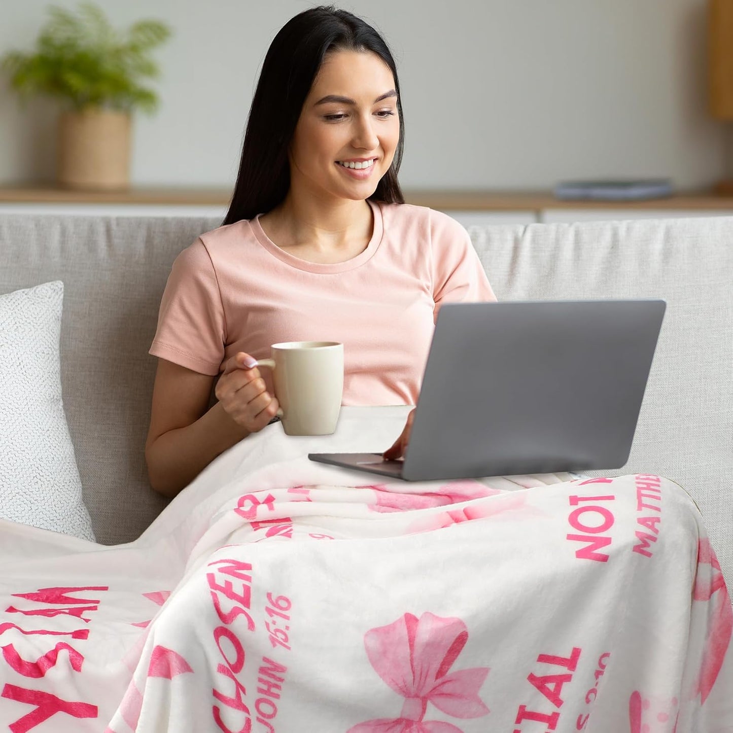Christian Throw Blanket Women Gifts, Pink Bow Bible Verse Inspirational Faith-Based Soft Cozy White 50x60 Flannel Blankets, Gift for Religious Girls, Home Decor for Bed Sofa