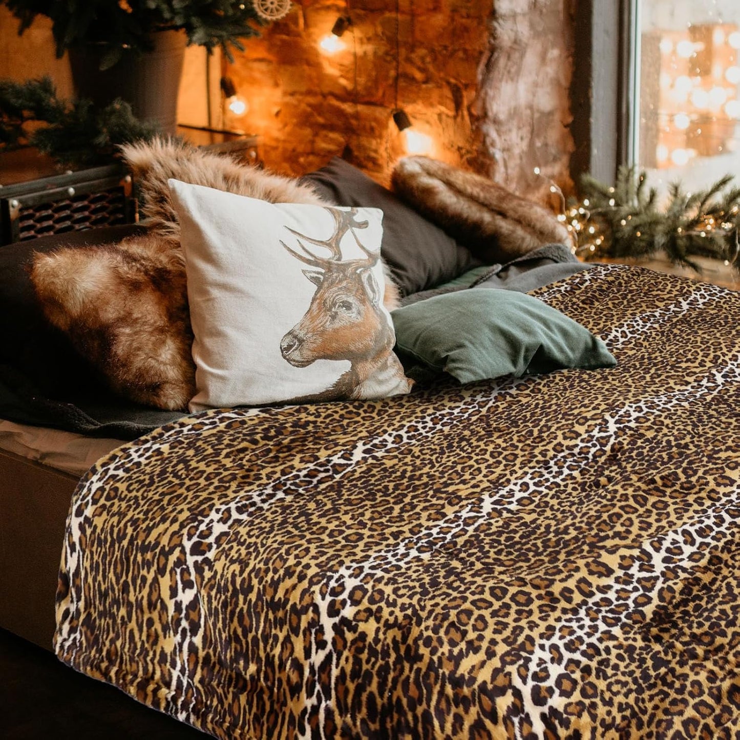 Vessia Leopard Printed Throw Blanket for Couch,Bed,Sofa, Soft Cozy 290GSM Classic Leopard Pattern Blanket for All Season, Lightweight Comfy Yellow Cheetah Animal Print Flannel Fleece Decor