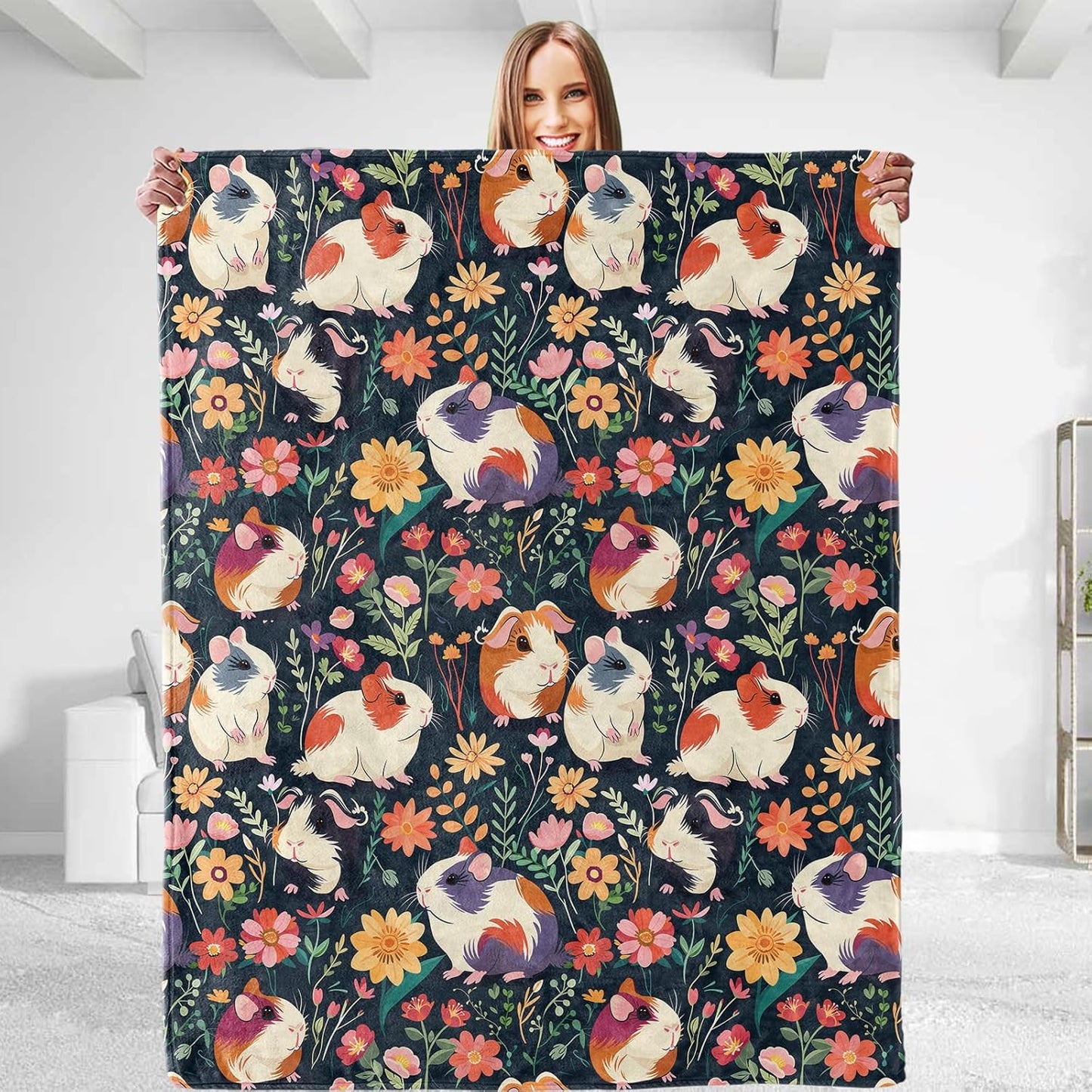 Aesthetic Guinea Pig Throw Blanket - Ultra Soft, Plush, Lightweight, Warm, Fuzzy Anti-Pilling Flannel Blanket for Couch, Bedroom, Travel, Sofa, Living Room 50in×60in