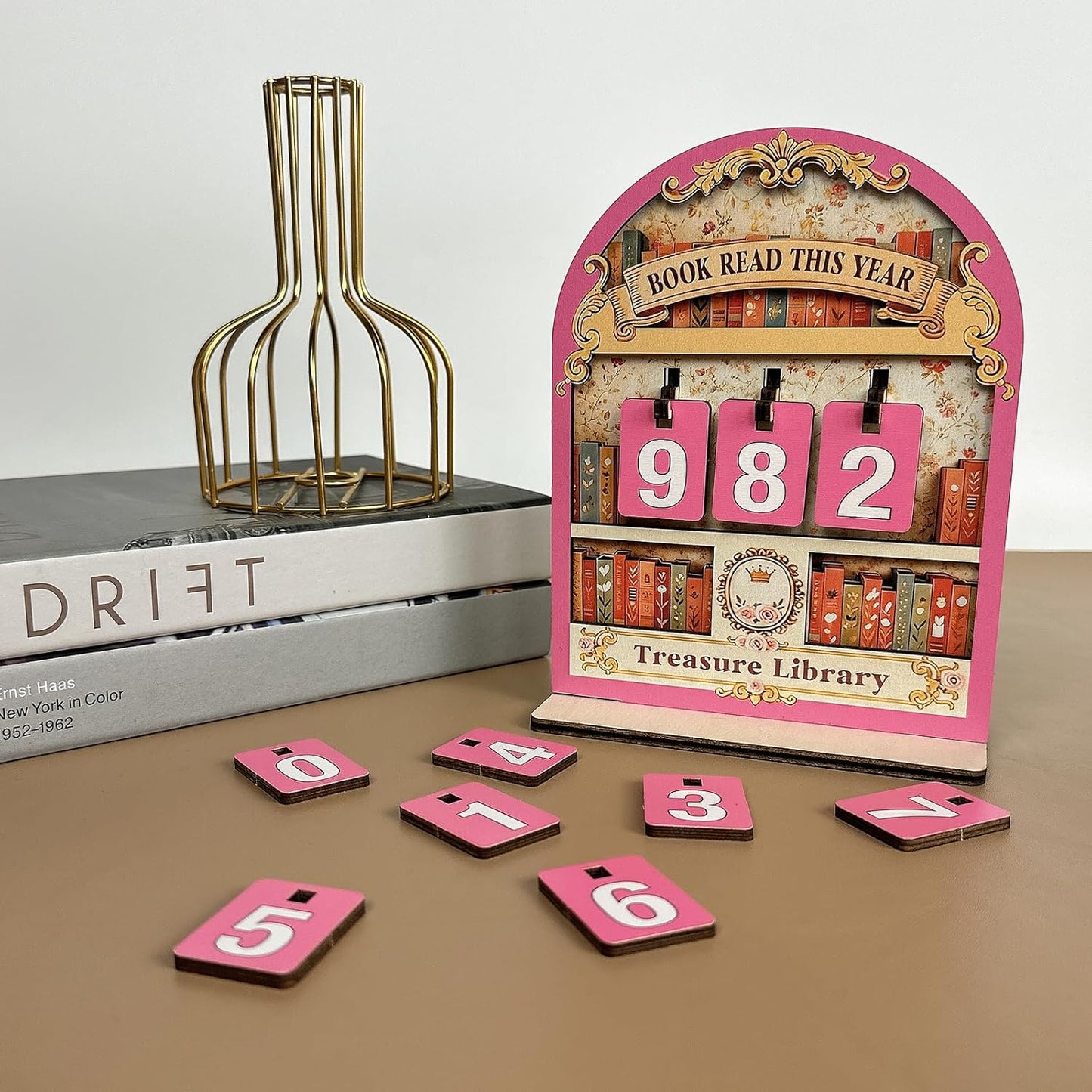 Bookish Reading Tracker Counter Sign, Wooden Books Read This Year Display, Book Lover Gift for Librarian, Reader, Teacher, Women, Wall and Table Decor for Home Library, Teachers, Book Lovers（pink）