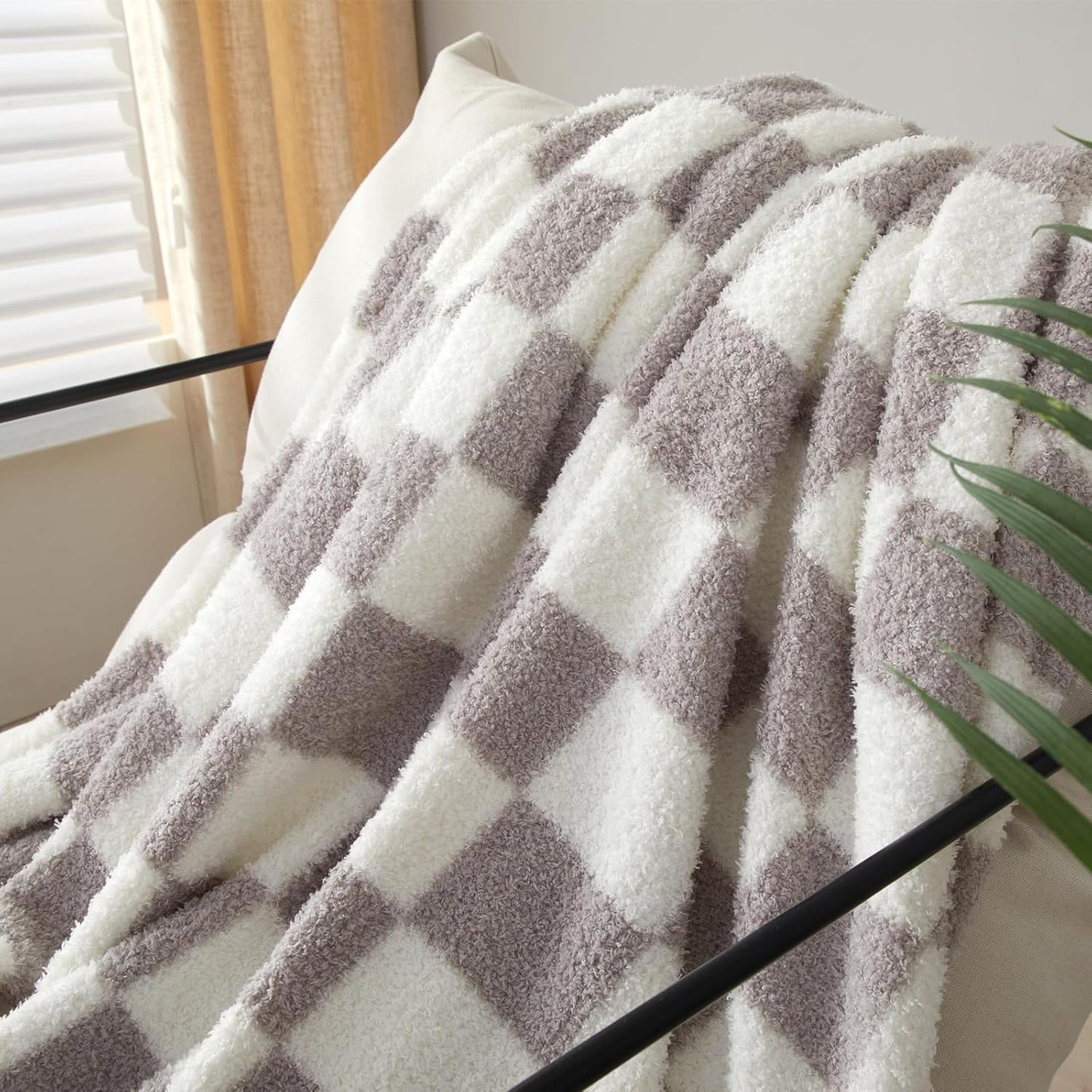 MERRYLIFE Checkered Throw Blanket Knitted Double-Side Checkerboard Grid Ultra-Plush Soft Fuzzy Cozy Blanket for Couch Chair Bed Travel (Grey-1, 60x90inch)