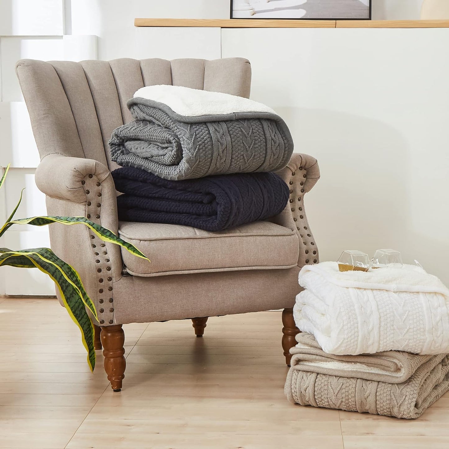 Longhui bedding Acrylic Cable Knit Sherpa Throw Blanket - Thick, Soft, Big, Cozy Grey Knitted Fleece Blankets for Couch, Sofa, Bed - Large 50 x 63 Inches Gray Coverlet All Season