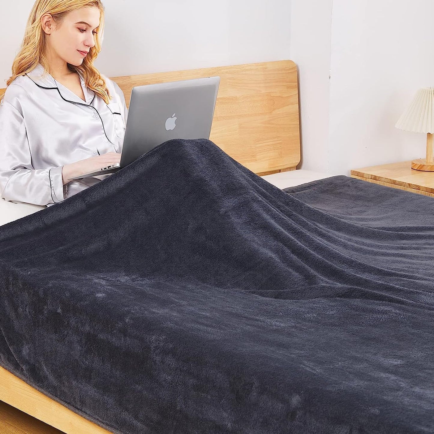 Richave Fleece Blanket Twin/Twin XL Lightweight Extra Long Throw for The Bed Warm Sofa Blanket 66" x 90"(Dark Grey Twin)
