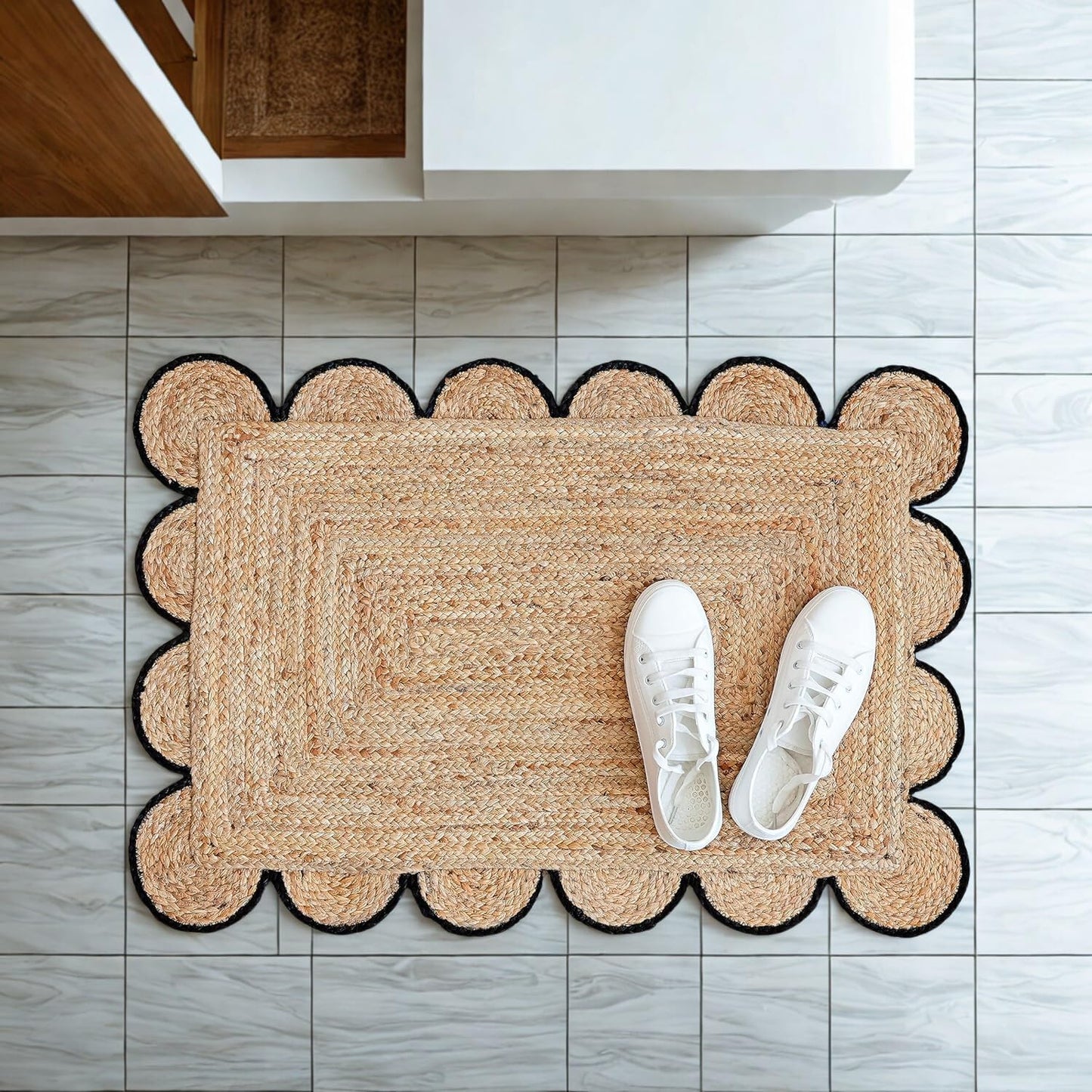 Scalloped Jute Area Rug – 2x3 Ft Natural Handwoven Rug with Black Trim – Farmhouse Boho Entryway Accent Rug Indoor Rectangular Braided Rug for Living Room Thanksgiving Christmas