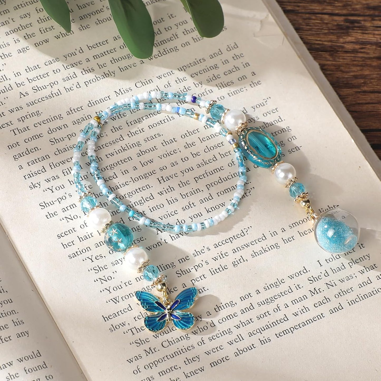 Blue Butterfly Beaded Bookmark - Fantasy Crystal Bead Gold Chain Fantasy Bookmark, Butterfly Aesthetics Pendant, Book Marks Gifts for Books Lovers Students Teacher Office School Supplies
