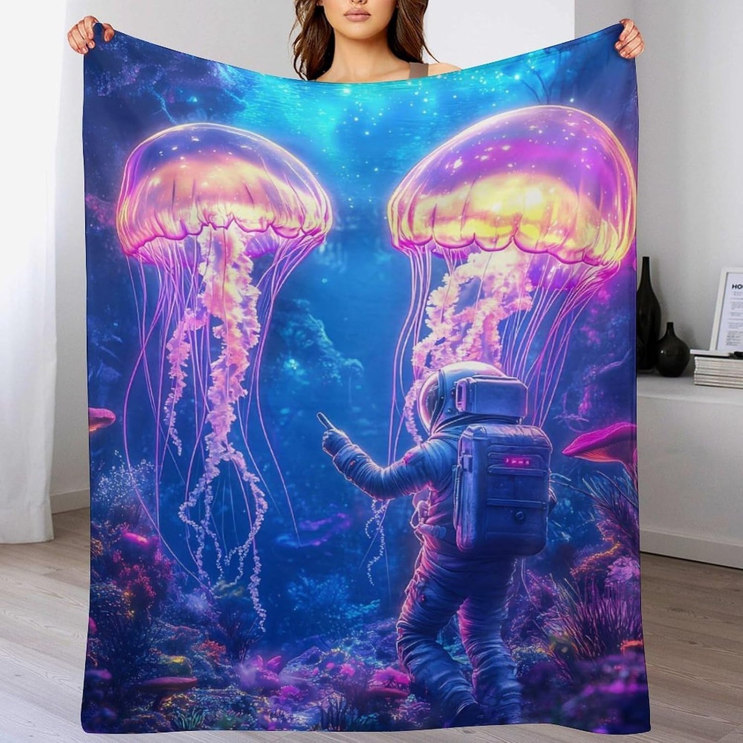 Astronaut Jellyfish Throw Blanket for Couch Bed Plush Cozy Fuzzy Flannel Blanket for All Season 40"x50"