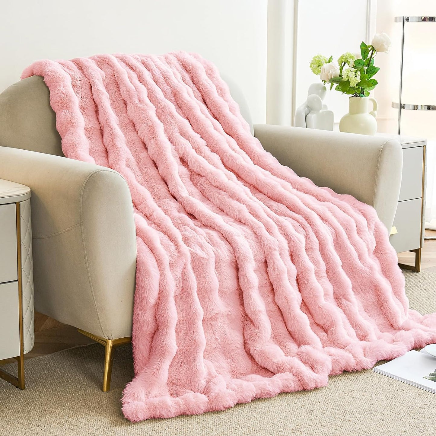 Faux Rabbit Fur Throw Blanket for Couch, Fluffy Warm Plush Thick Bubble Blanket for Bed Sofa Living Room, Soft Cozy Furry Blanket, 50x60 inches, Pink