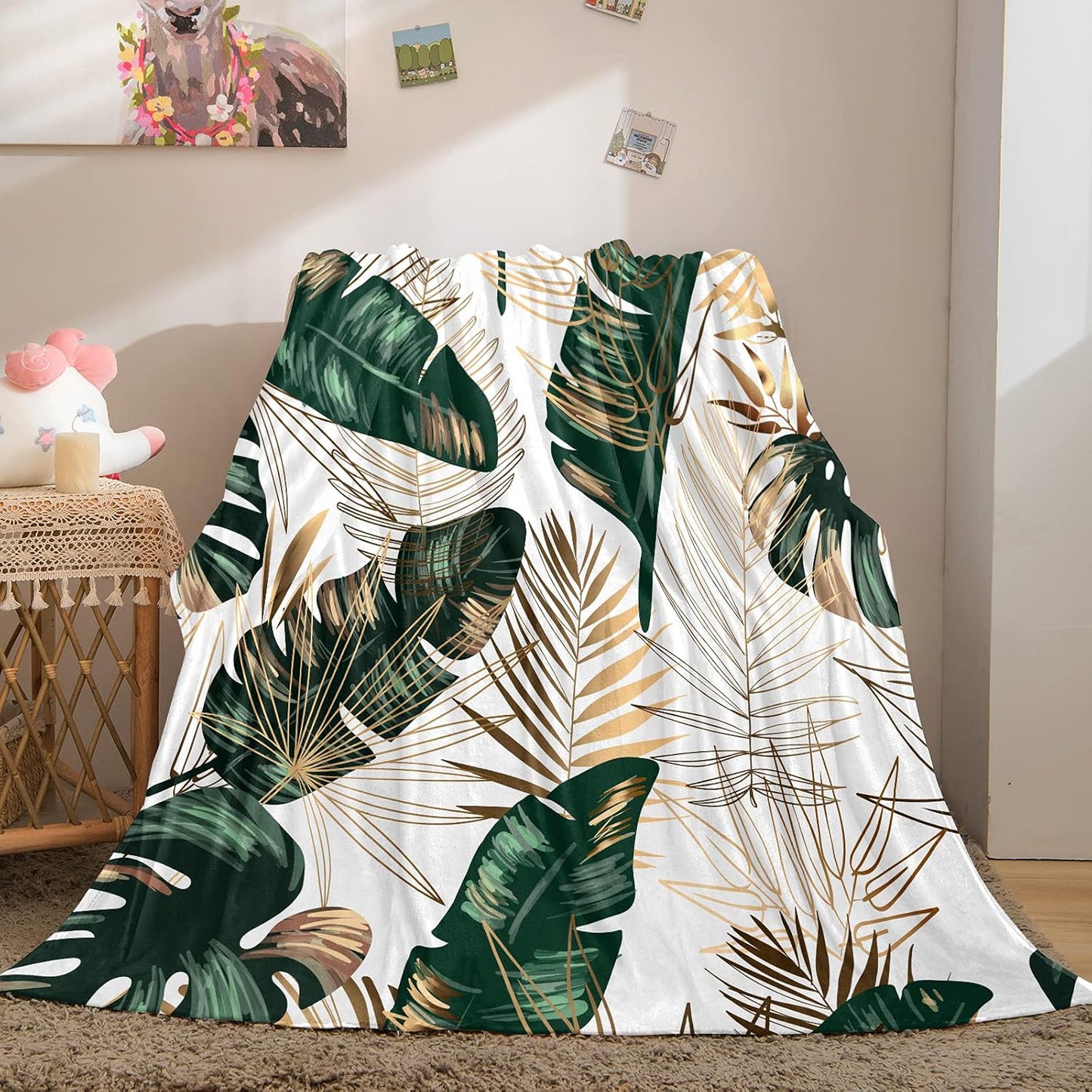 Bedbay Palm Tree Throw Blanket Tropical Bedding Green Gold Palm Leaf Pattern Soft Lightweight Plush Fuzzy Throw Blanket for Couch Flannel Blanket Twin Size for Girls Boys (Leaf, Twin(60"x80"))
