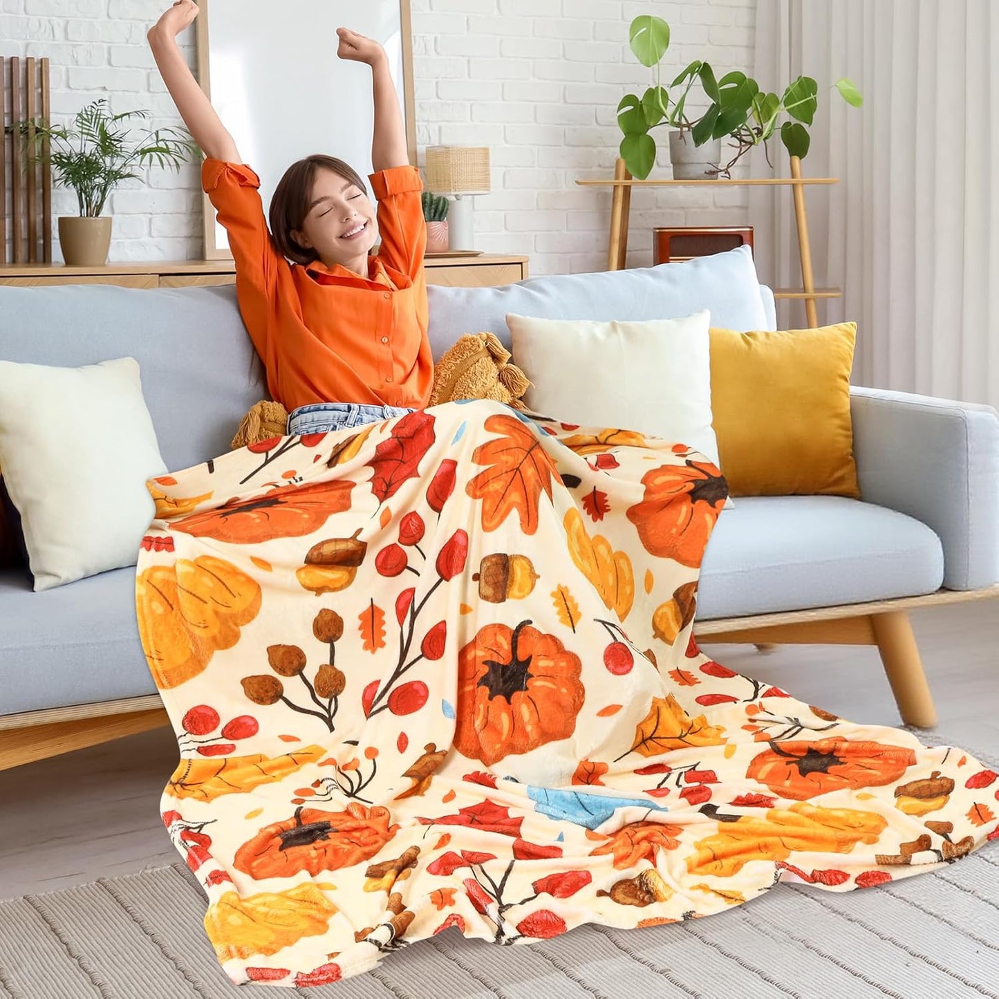 2 Pcs Large Thanksgiving Fall Blankets Pumpkins Orange Maple Leaf Soft Warm Plush Throw Fleece Cozy Lightweight Flannel Blankets for Living Room Couch Bed Chair Dorm Outdoor, 60"x80"