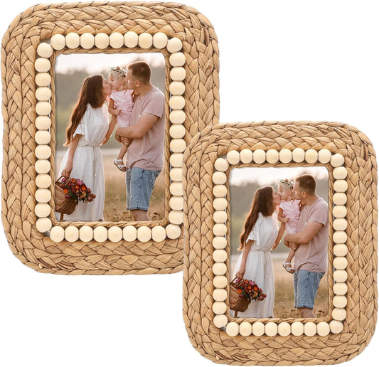 Novabright Set of 2 Bohemian Wicker Weave Picture Frames 5 x 7, 4 x 6 Inch Handmade Rattan Photo Frames with Stand Boho Farmhouse Style Photo Display Home Decoration for Wall Tabletop Home Bookshelf