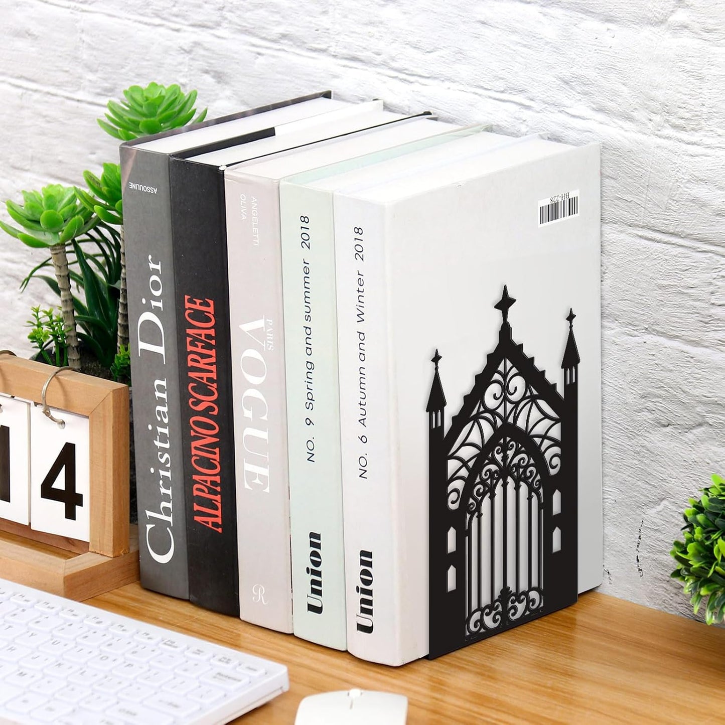 Bnesi Gothic Vintage Metal Bookends Fantasy Book Ends for Shelves Heavy Books Office Book Stopper Stylish Gothic Bookends Ideal for Fantasy & Vintage Book Display (Retro)