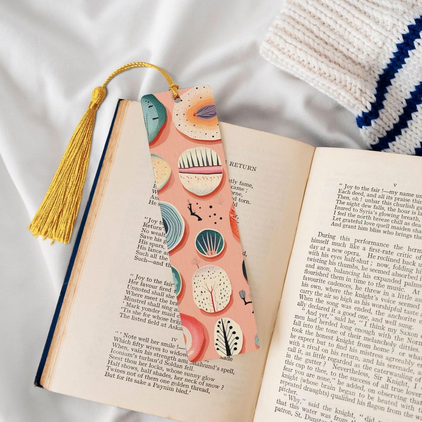 Hand Drawn Plate Bookmarks Gifts for Women Men, Wooden Bookmarks for Book Lovers, Vintage Book Marks Ornaments with Tassel, Unique Personalized Reading Page Markers Gold
