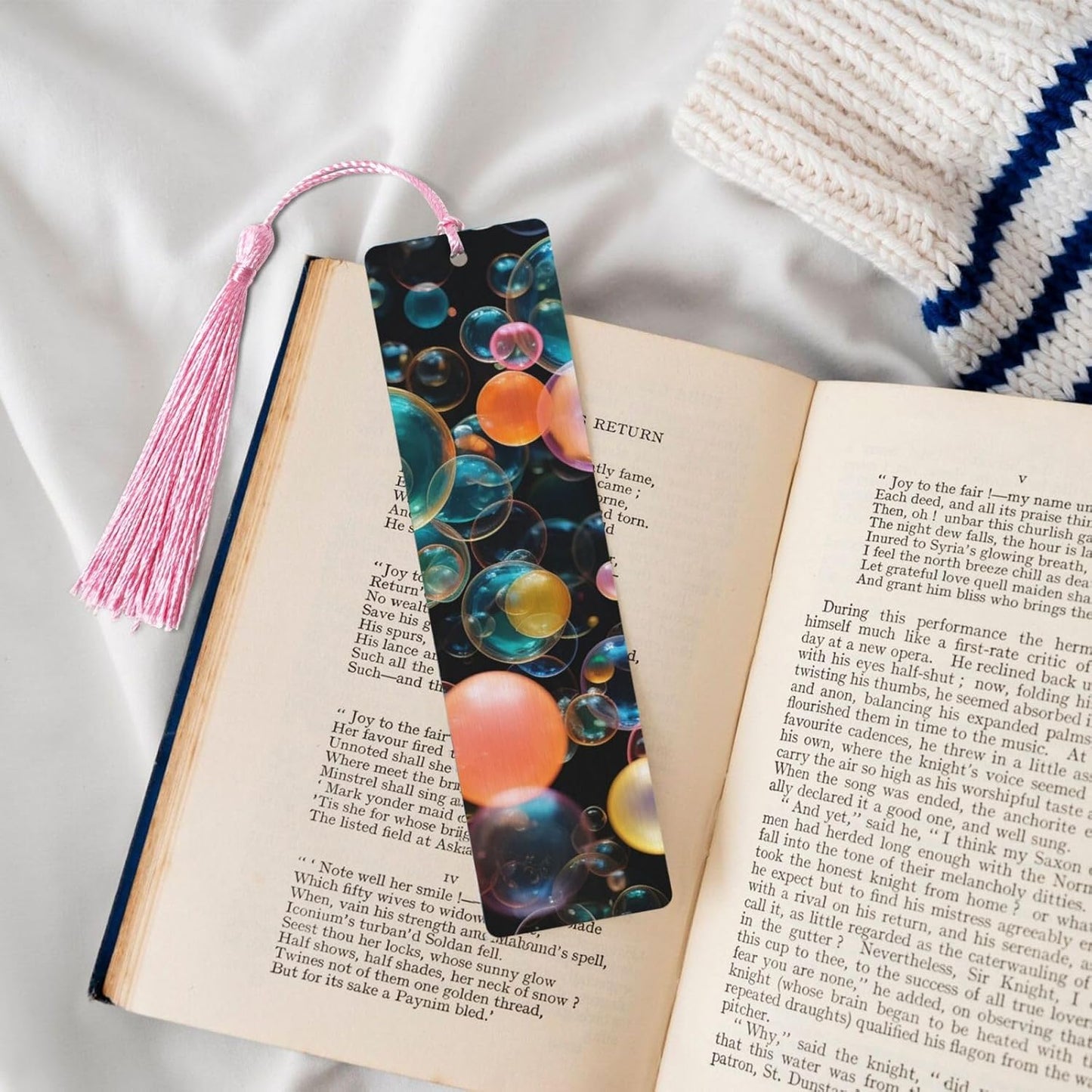Soap Bubbles Bookmarks Gifts for Women Men, Wooden Bookmarks for Book Lovers, Vintage Book Marks Ornaments with Tassel, Unique Personalized Reading Page Markers Pink